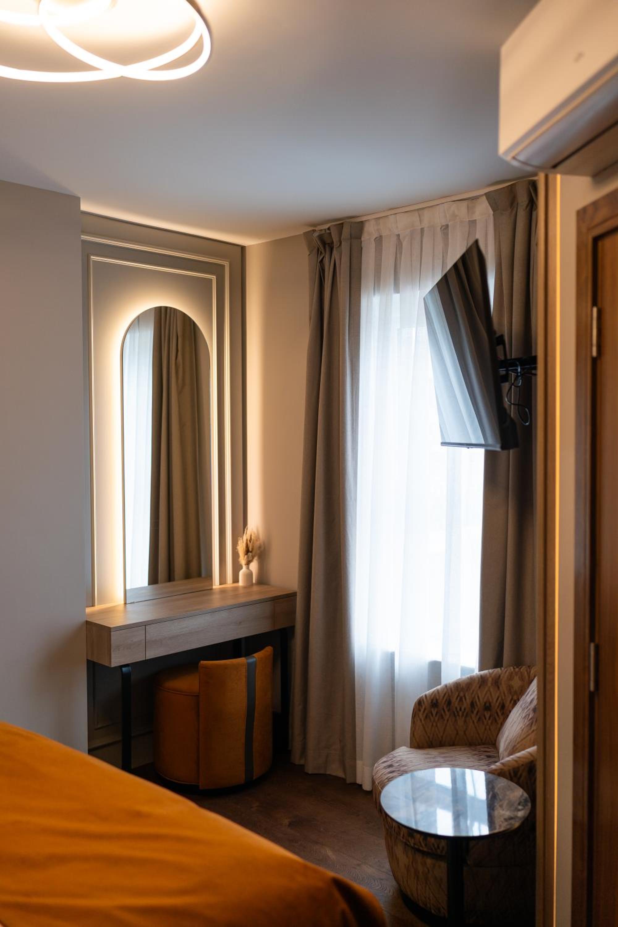 Double Room - Photo 1