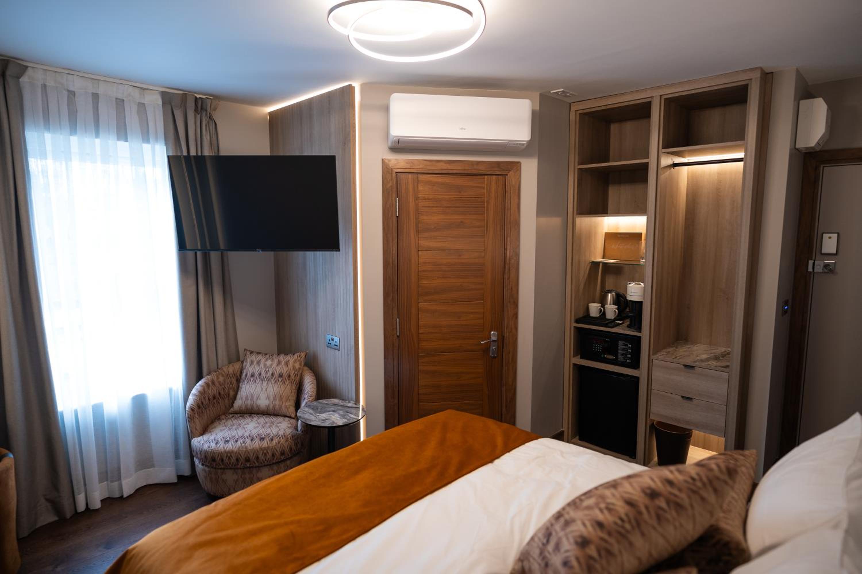 Double Room - Photo 3