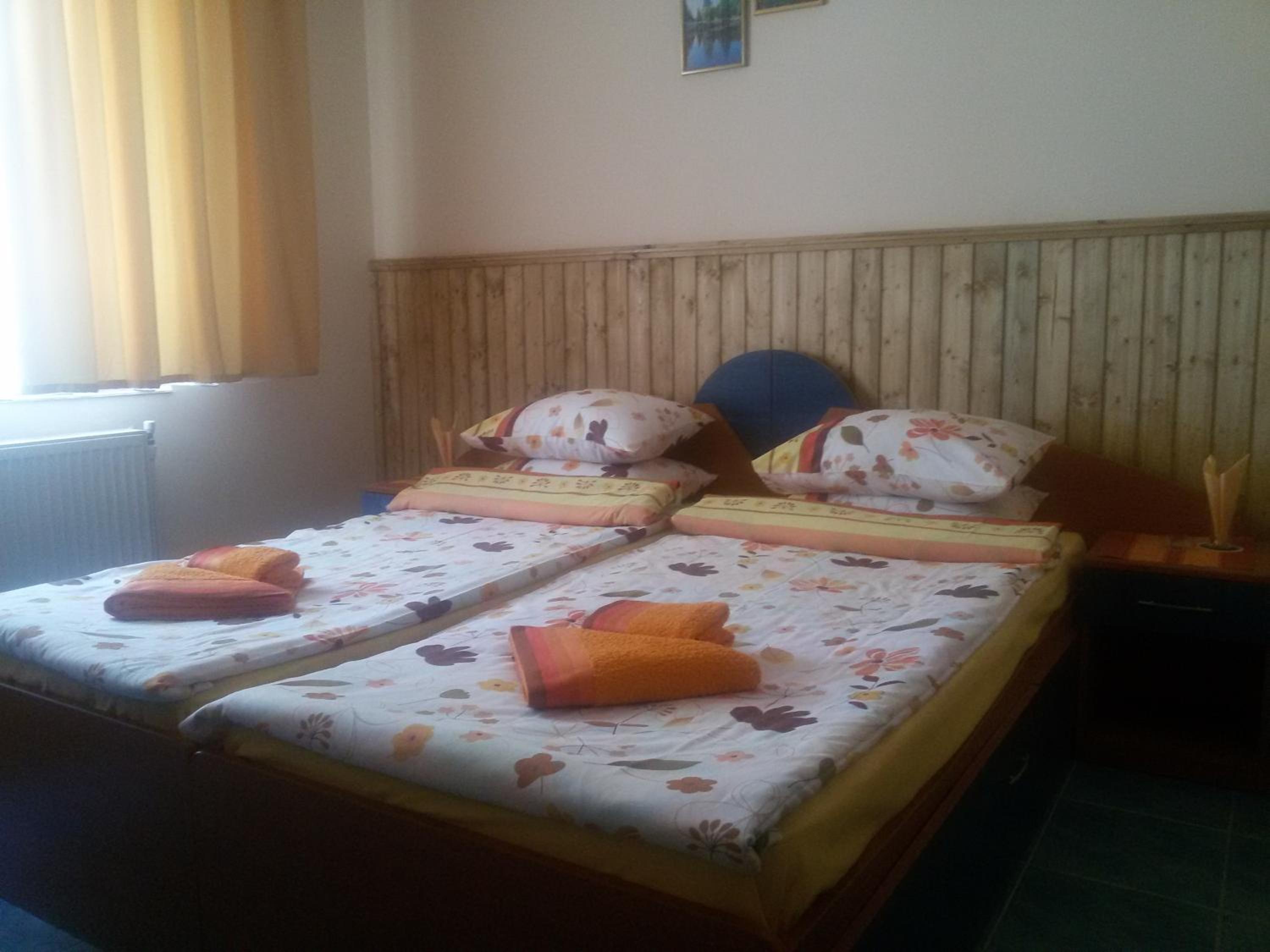 Double Room - Photo 4