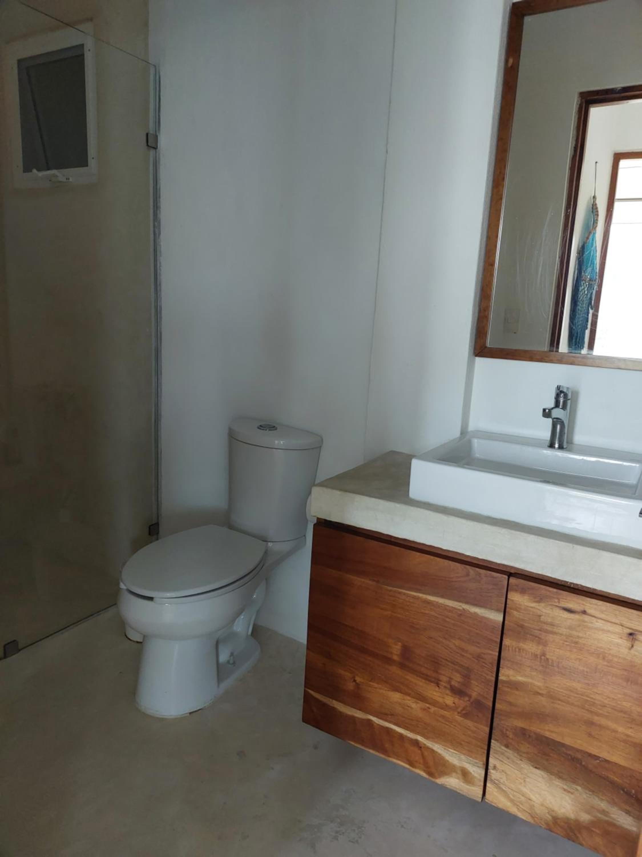 Standard Double Room - Photo 8