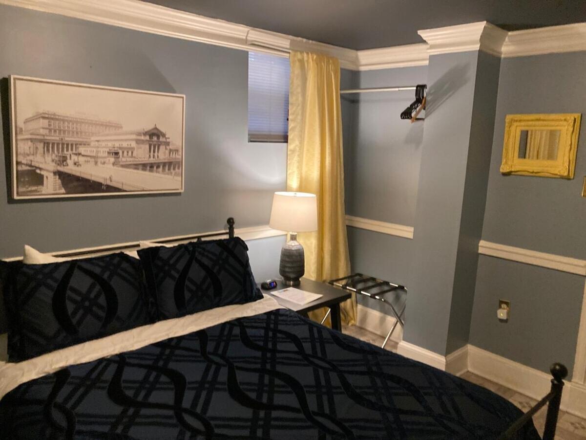 Double Room with Private Bathroom - Photo 9