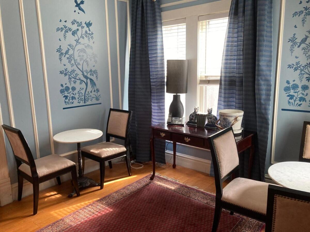 Double Room with Private Bathroom - Photo 3