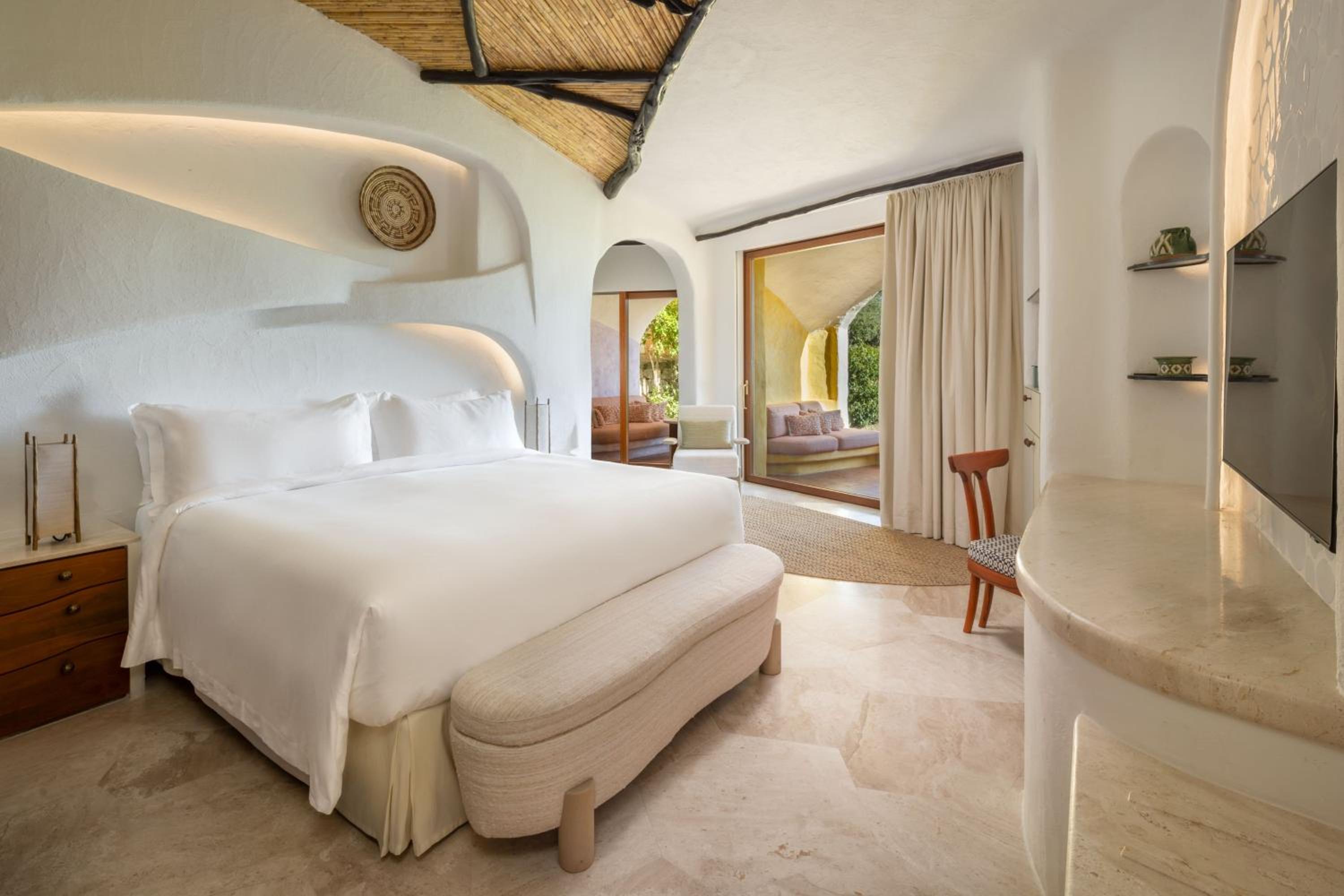 Contemporary Junior Suite, king bed, sea view, terrace