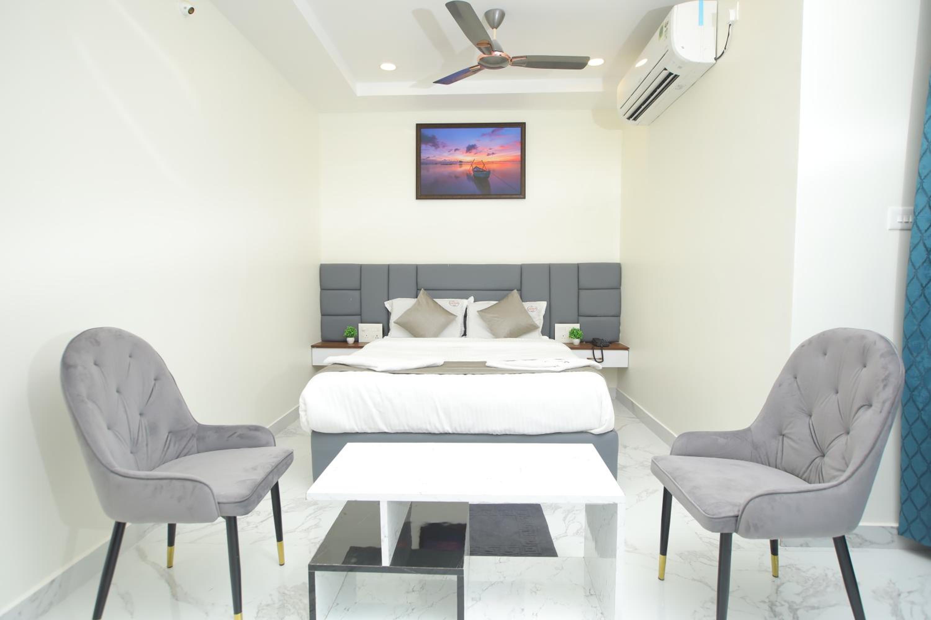 Deluxe Queen Room photo 2
