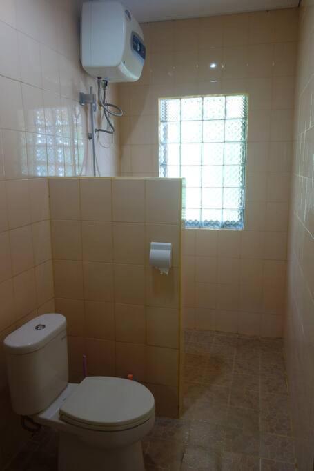 Four-Bedroom House photo 3