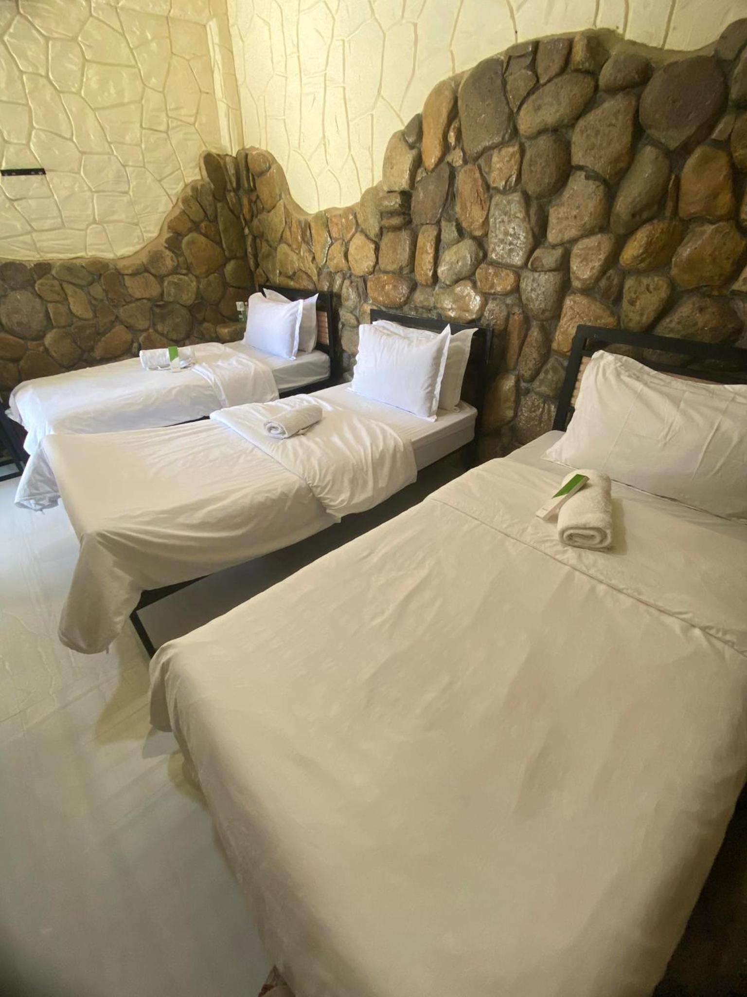 Triple Room - Photo 1