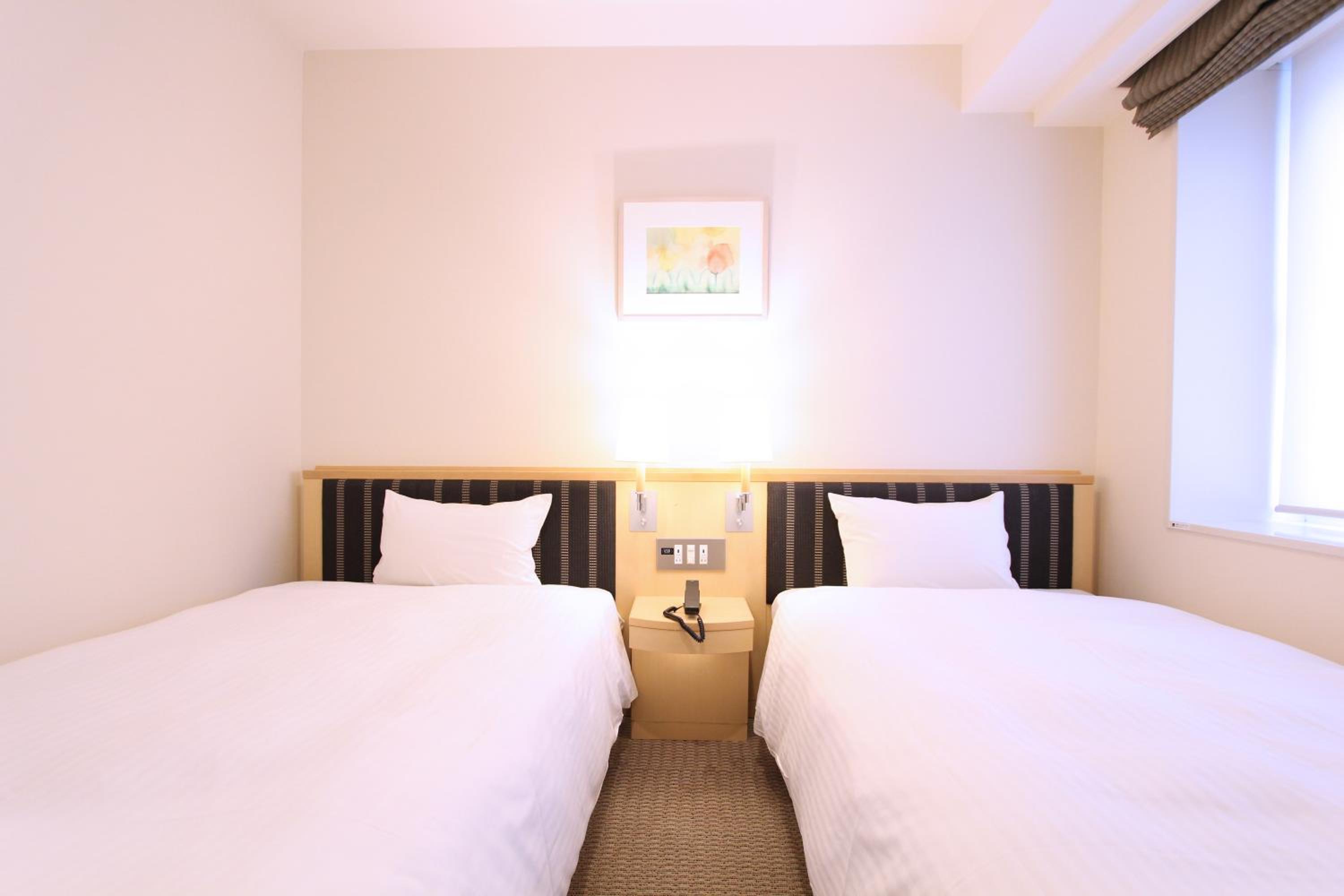 Standard Twin Room - Non-Smoking - Photo 2
