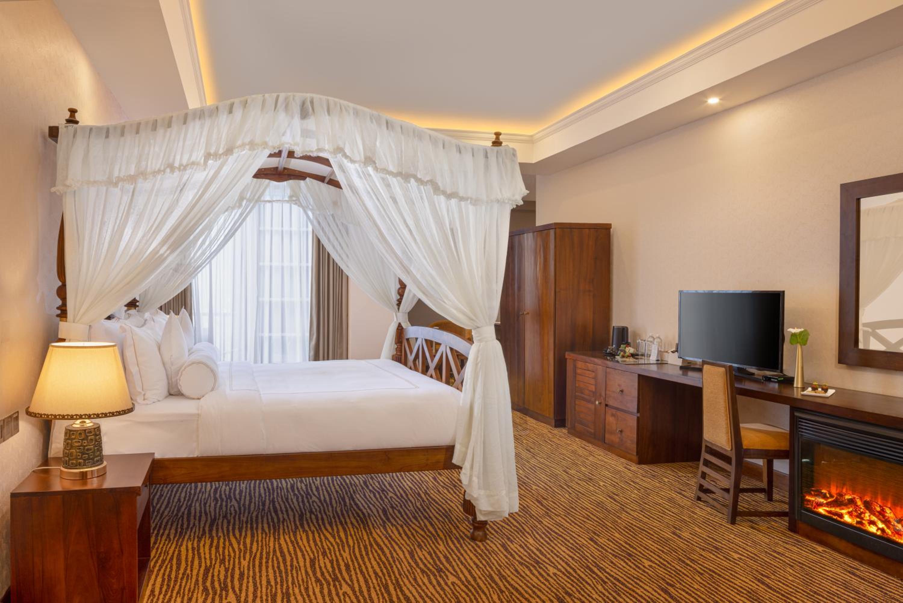 Junior Suite with Mountain View Rooms – with a Free Visit to Organic Strawberry & Vegetable garden and to pick your own Strawberry, 10% off on Spa and Excursions + Early check in Late check out on availability