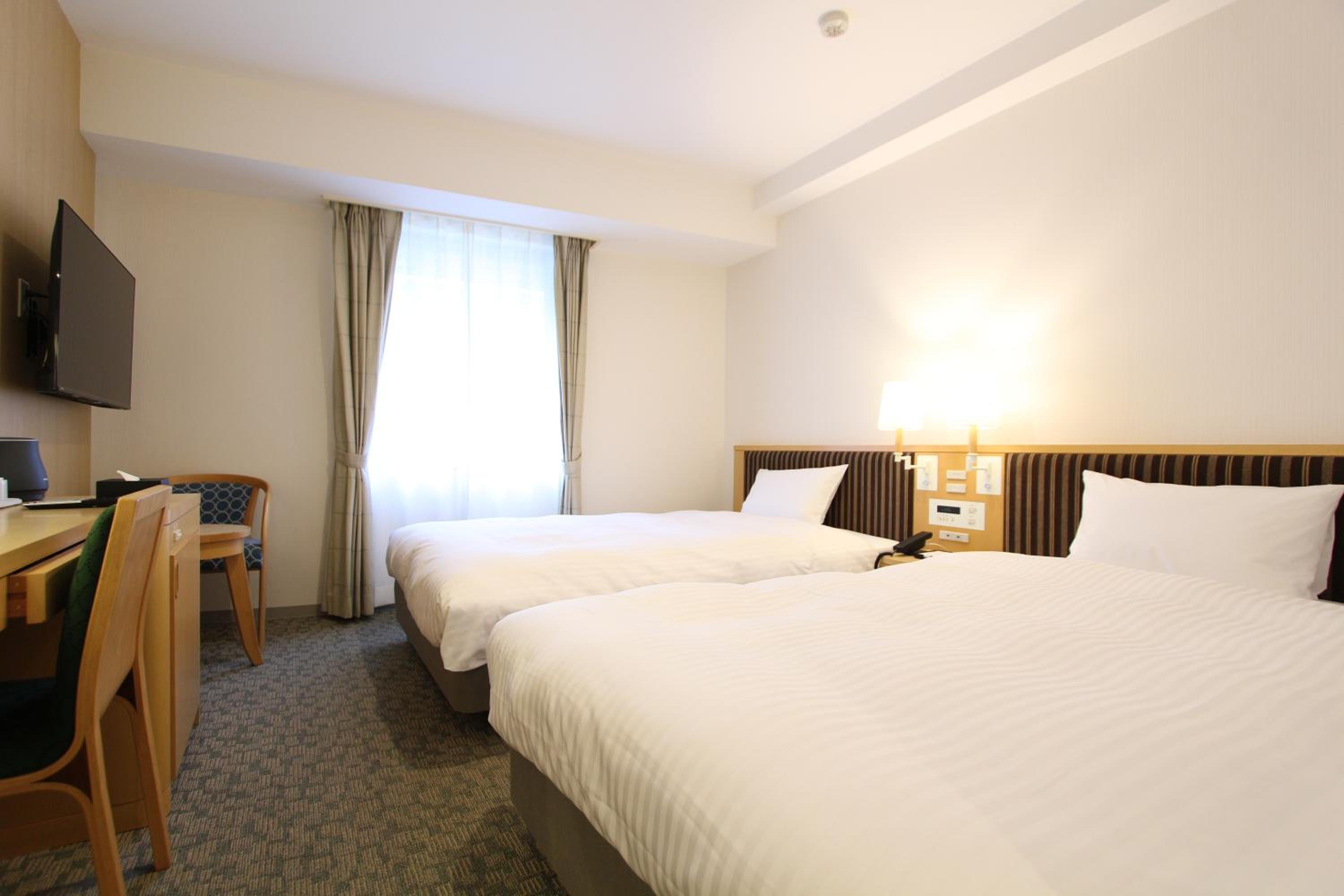 Moderate Twin Room - Non-Smoking - Photo 1