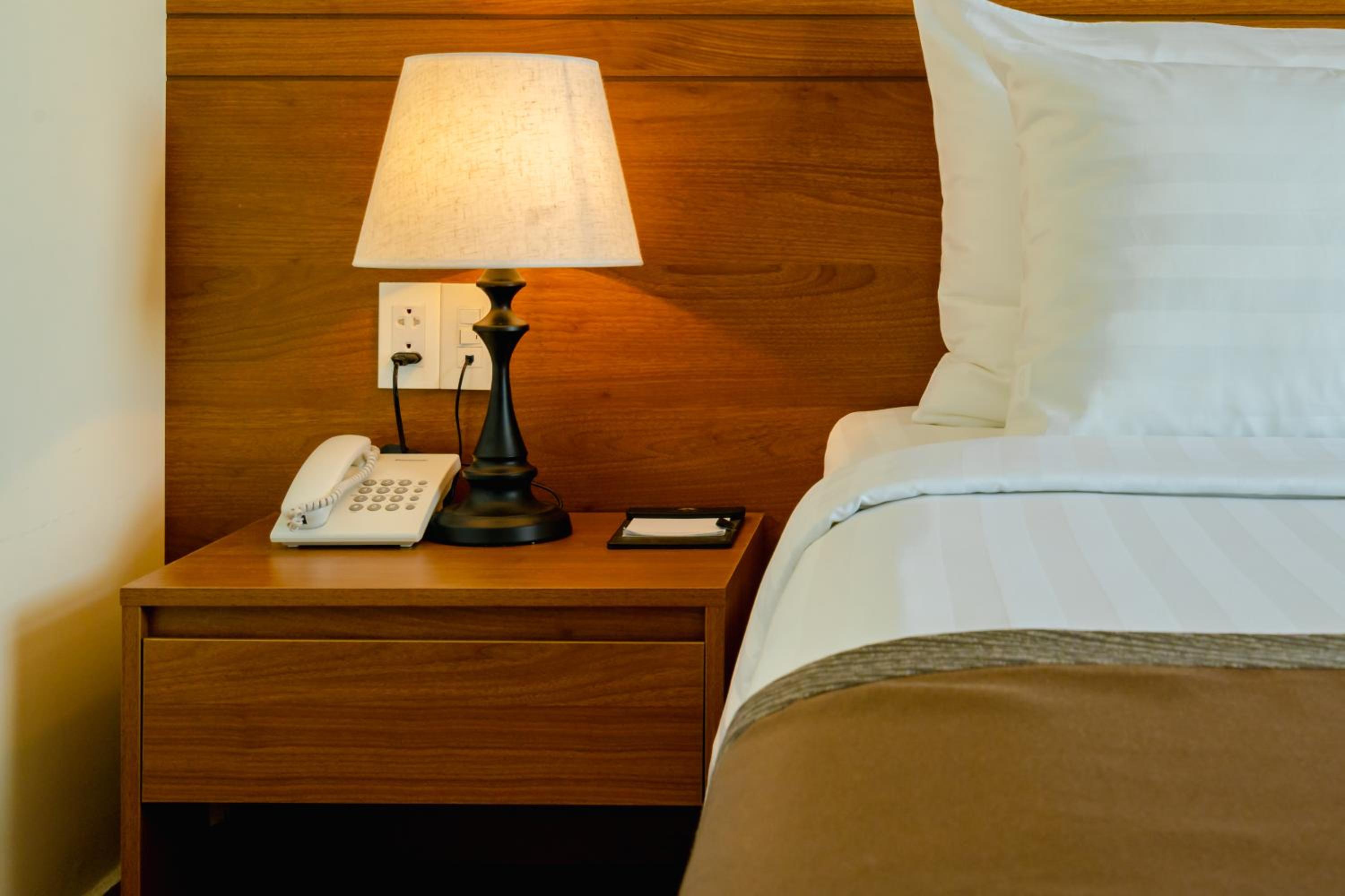 Superior King Room - Photo 10