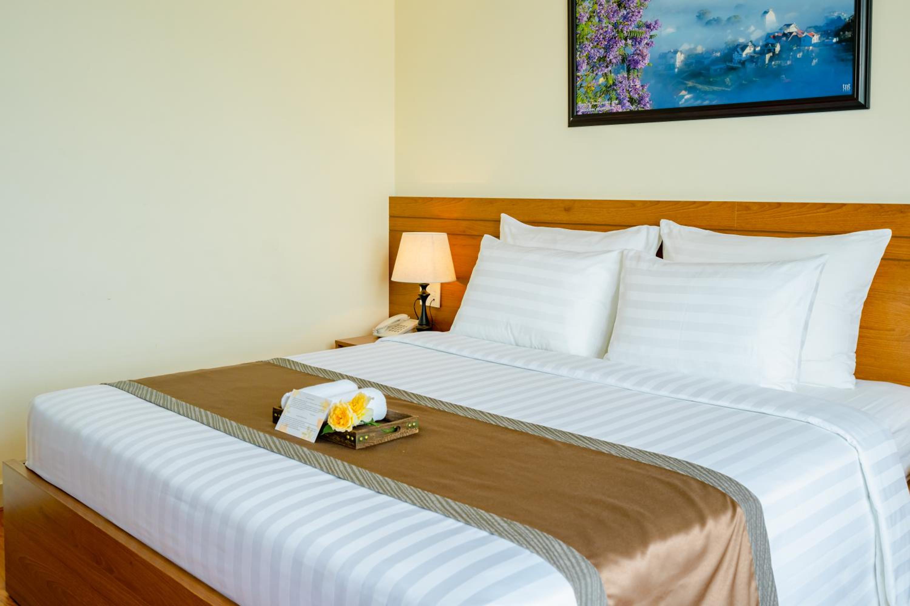 Superior King Room - Photo 34