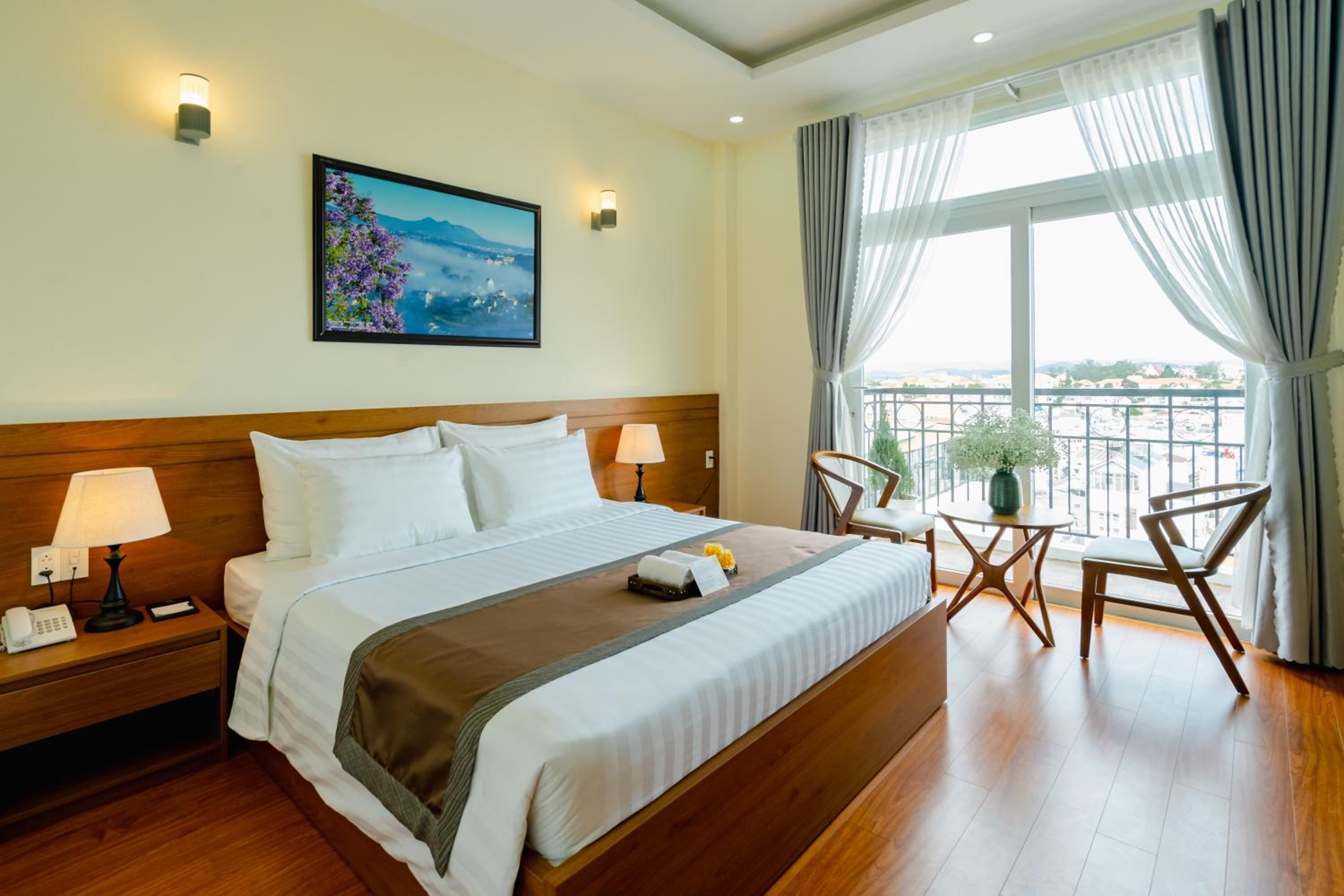 Superior King Room - Photo 24