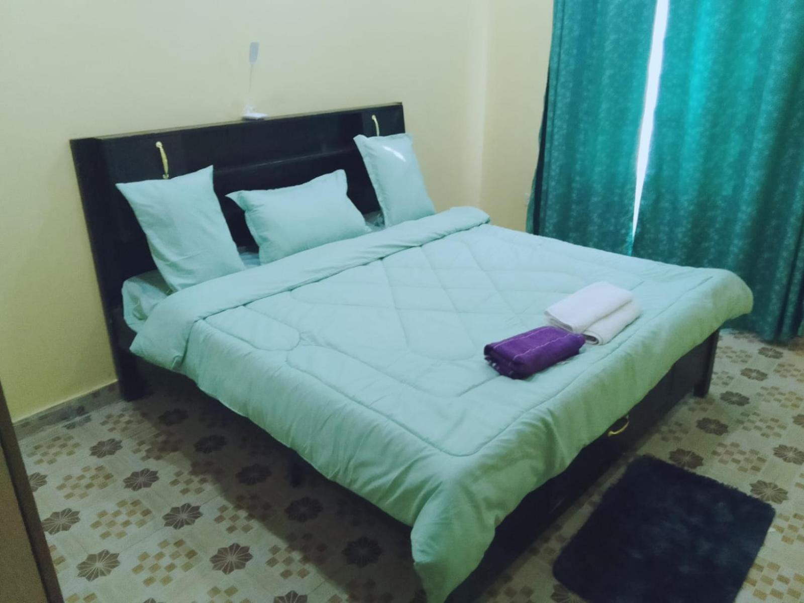 Two-Bedroom House photo 3