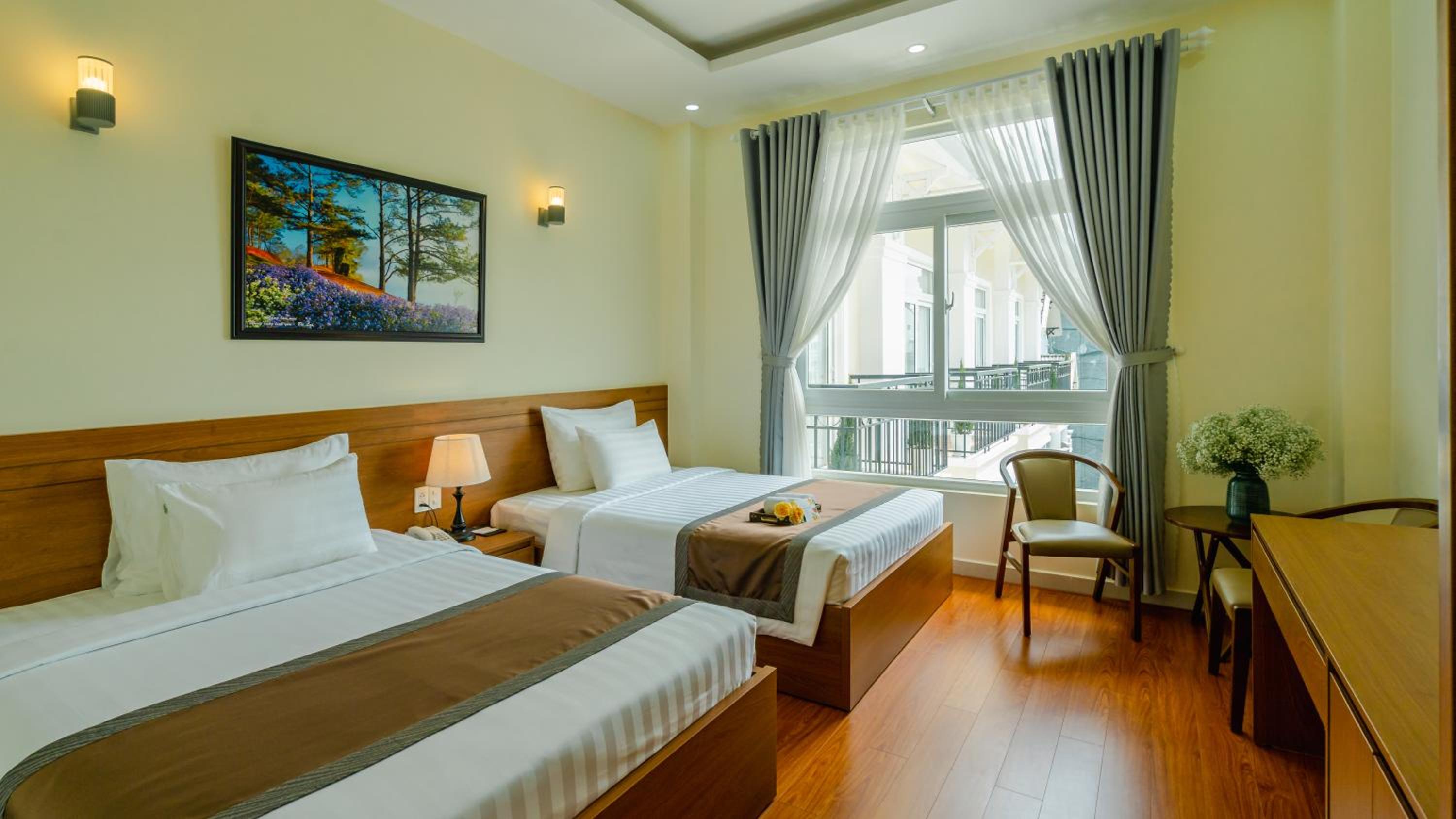 Standard Twin Room - Photo 1