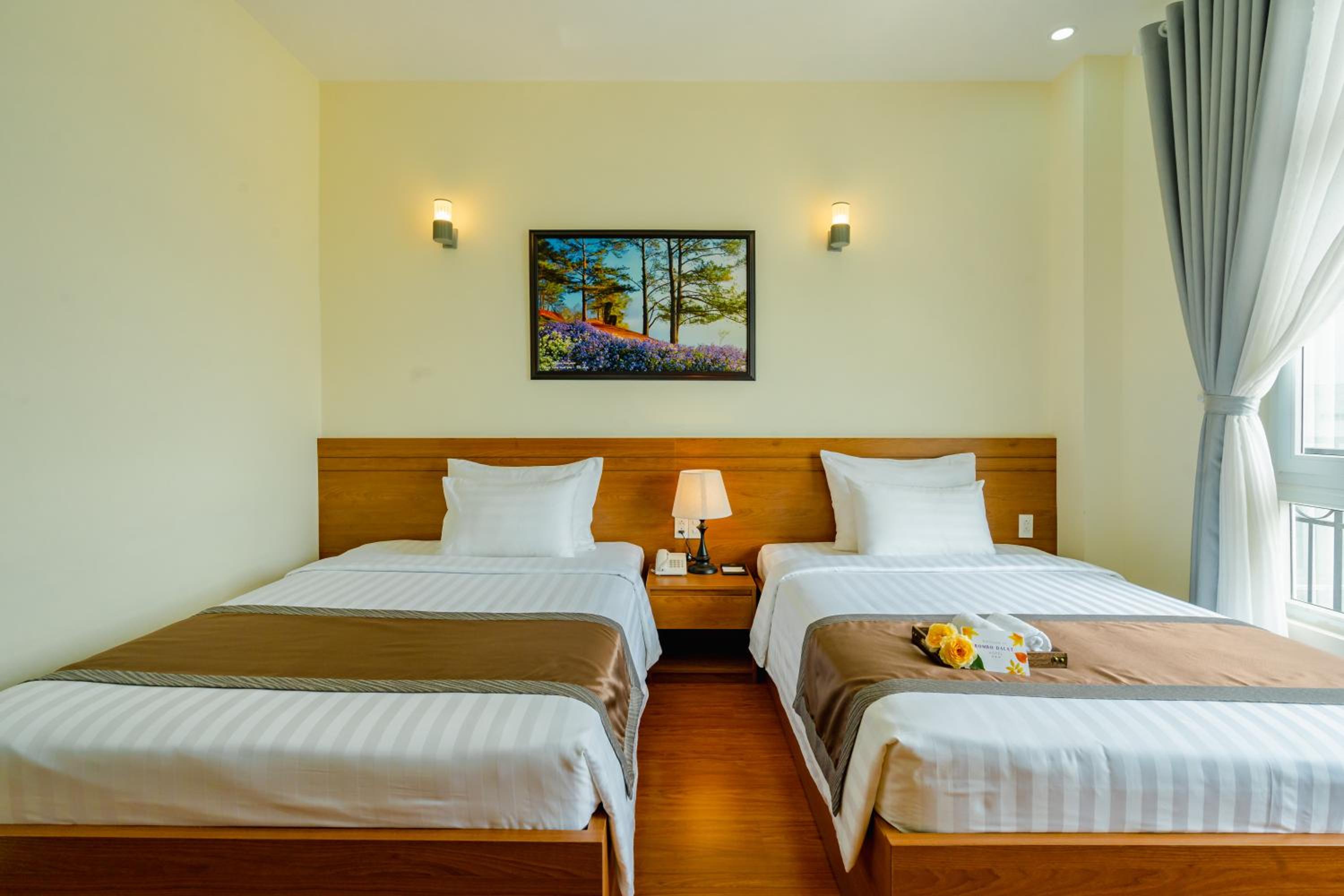 Standard Twin Room - Photo 2