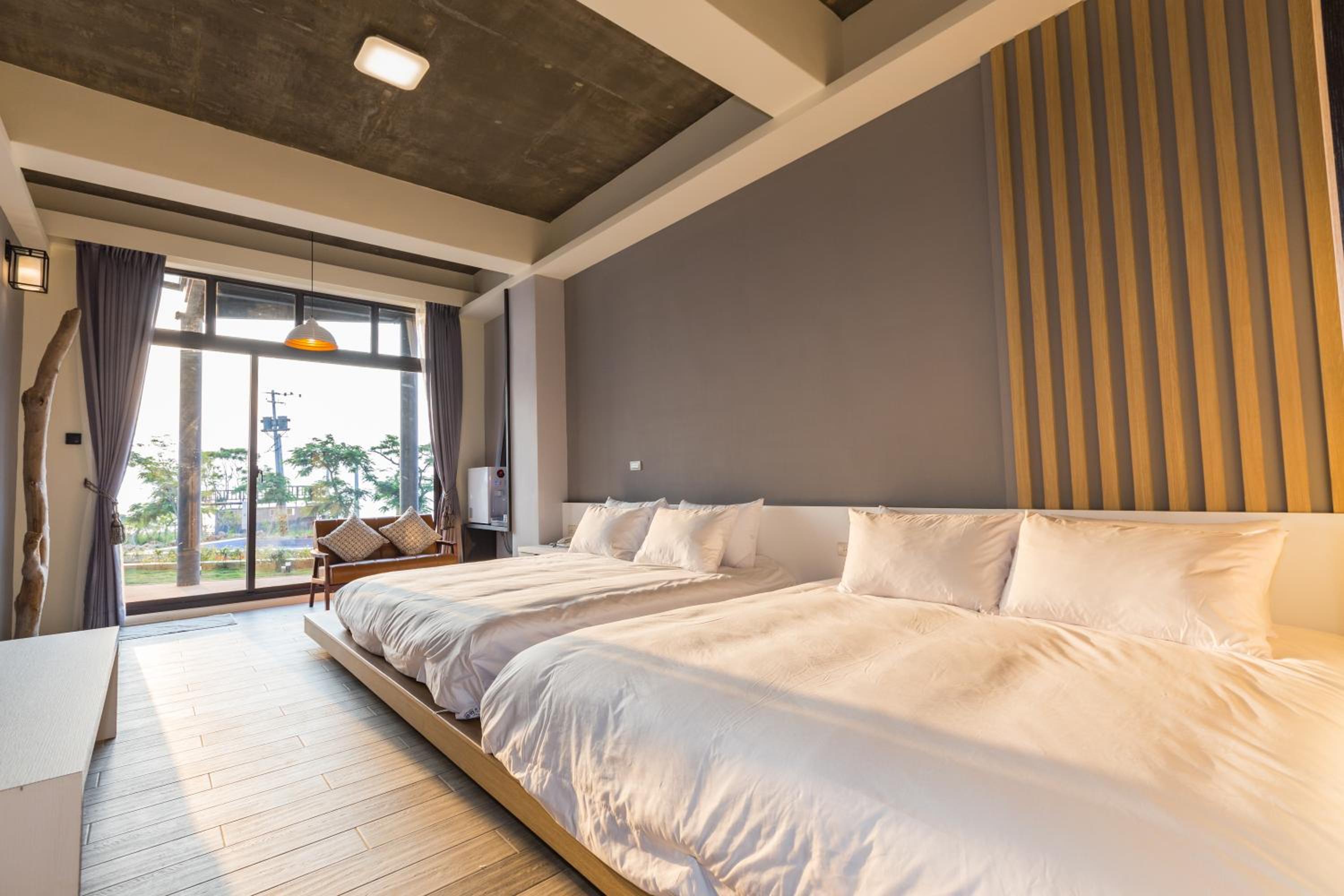 Quadruple Room with Sea View photo 3