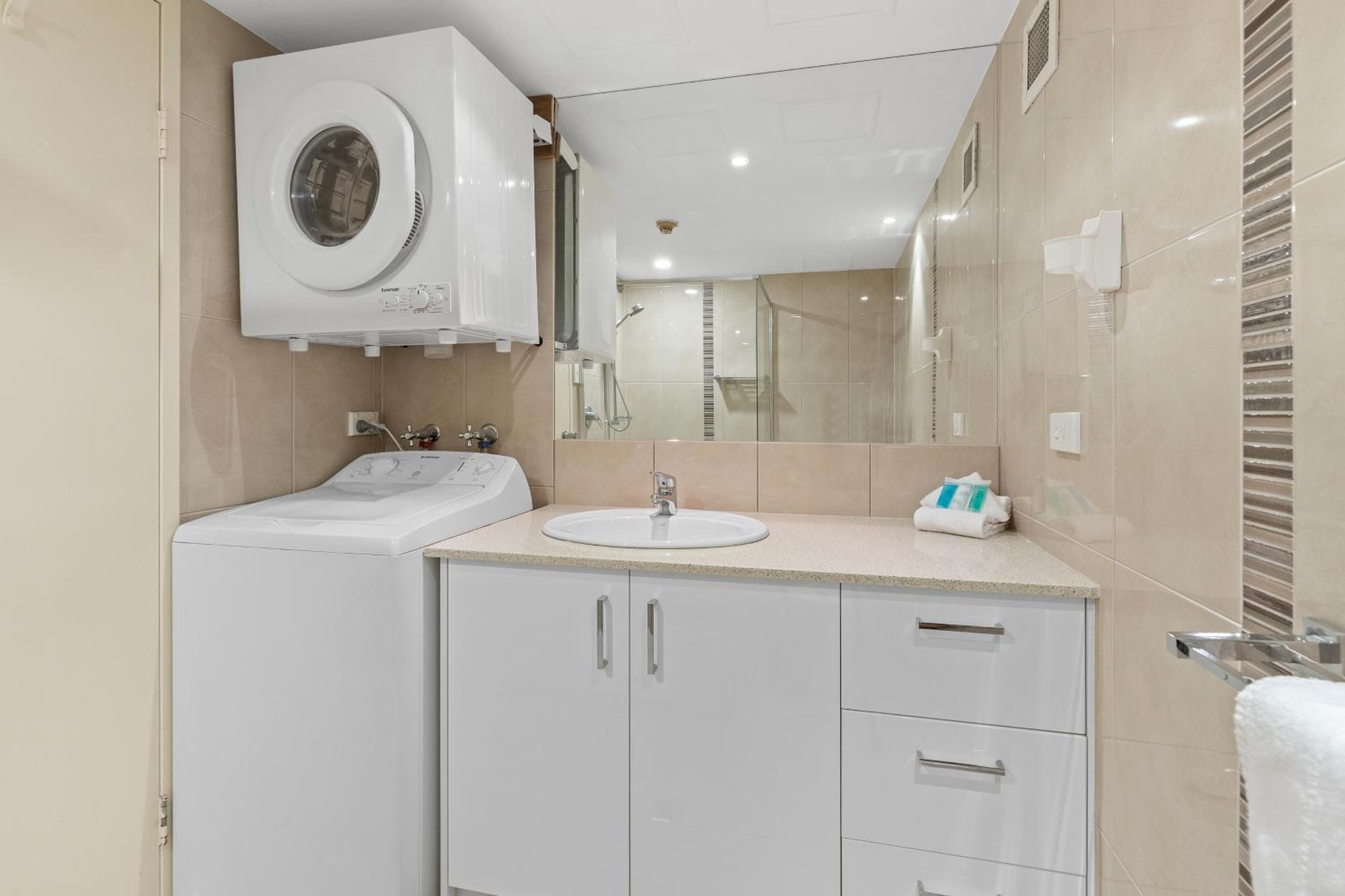 One Bedroom Apartment - Photo 6