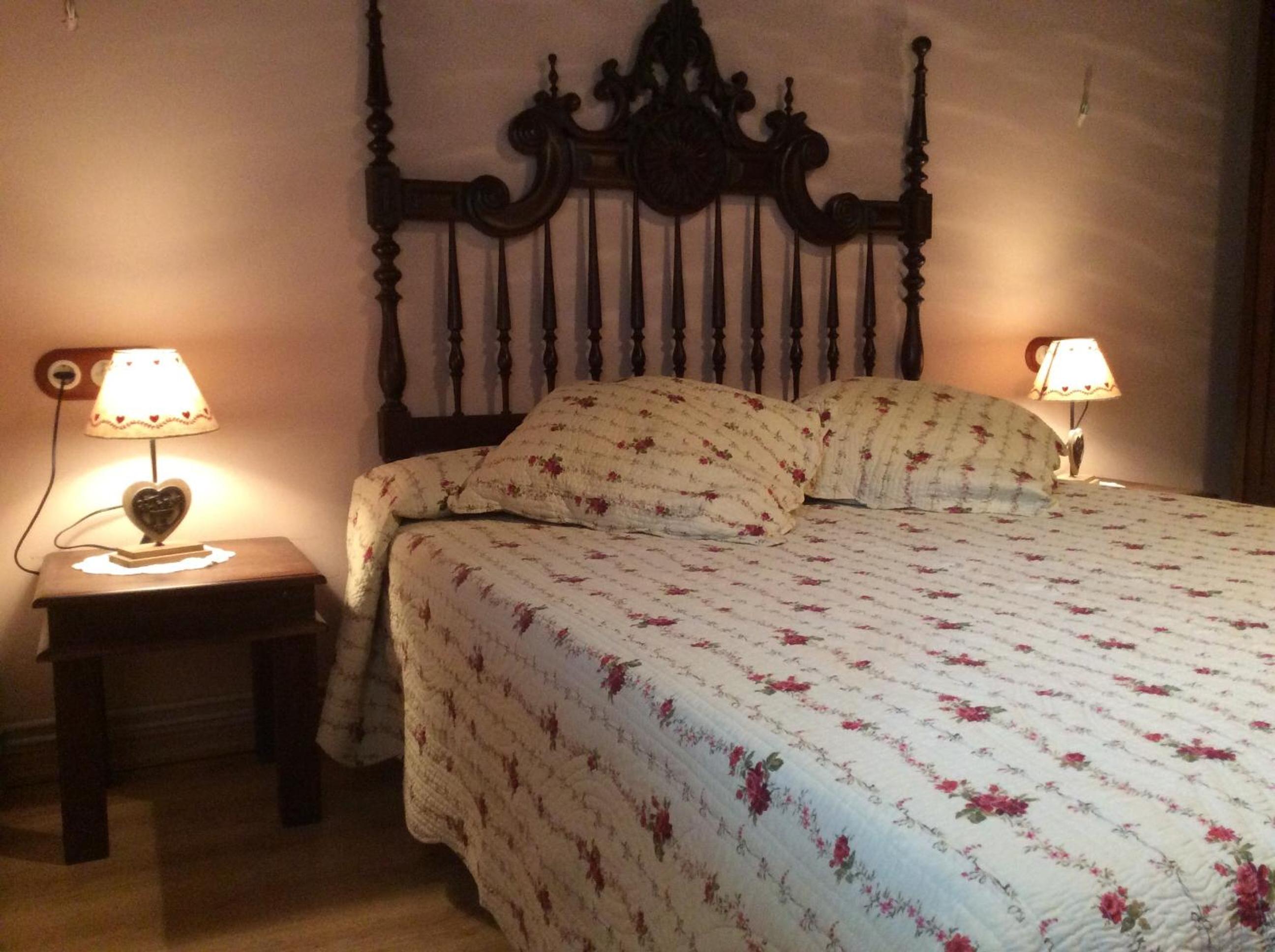 Double or Twin Room - Photo 10