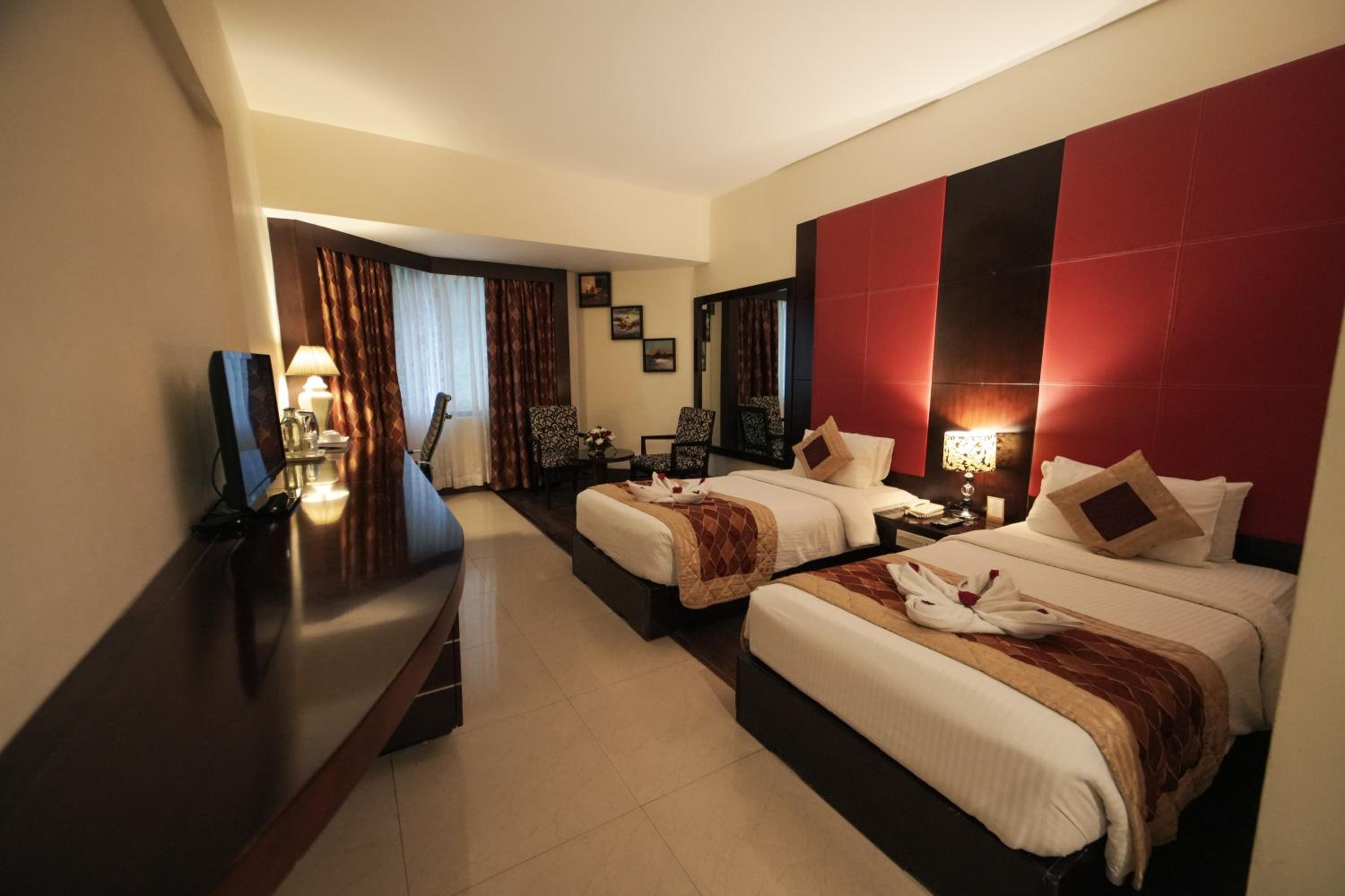 Standard Twin Room - Photo 3
