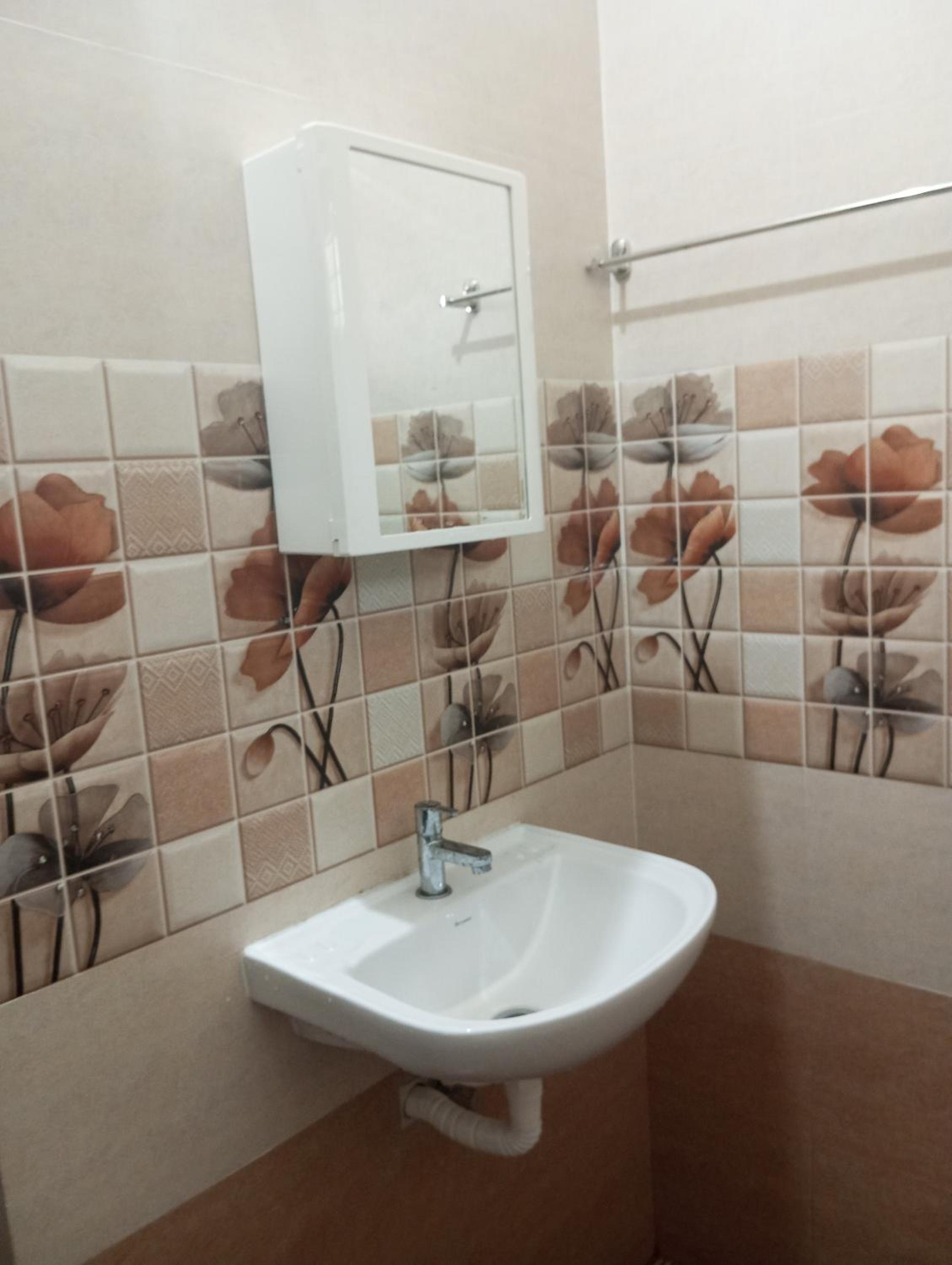 Family Room with Private Bathroom photo 2