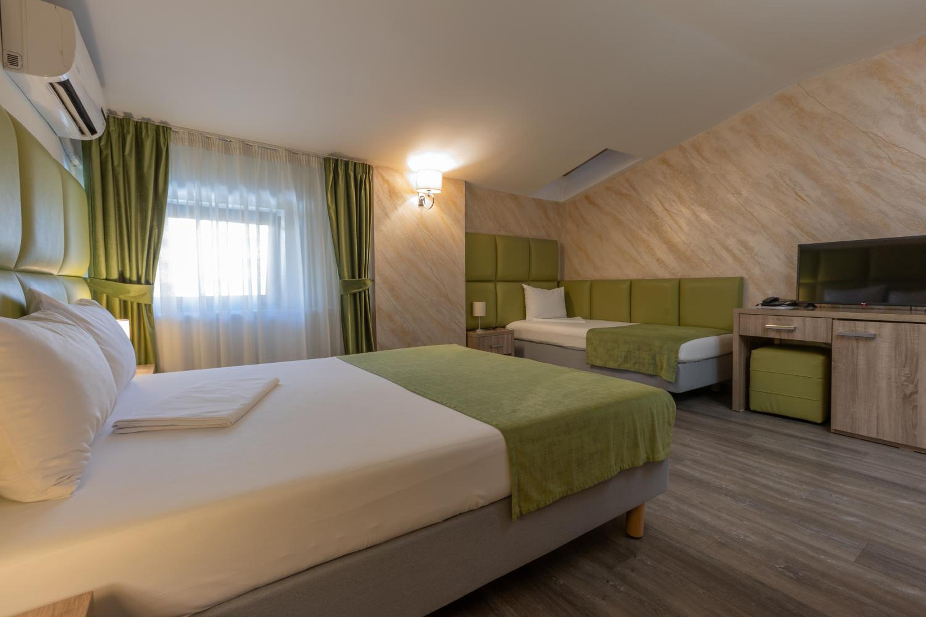 Triple Room - Photo 3