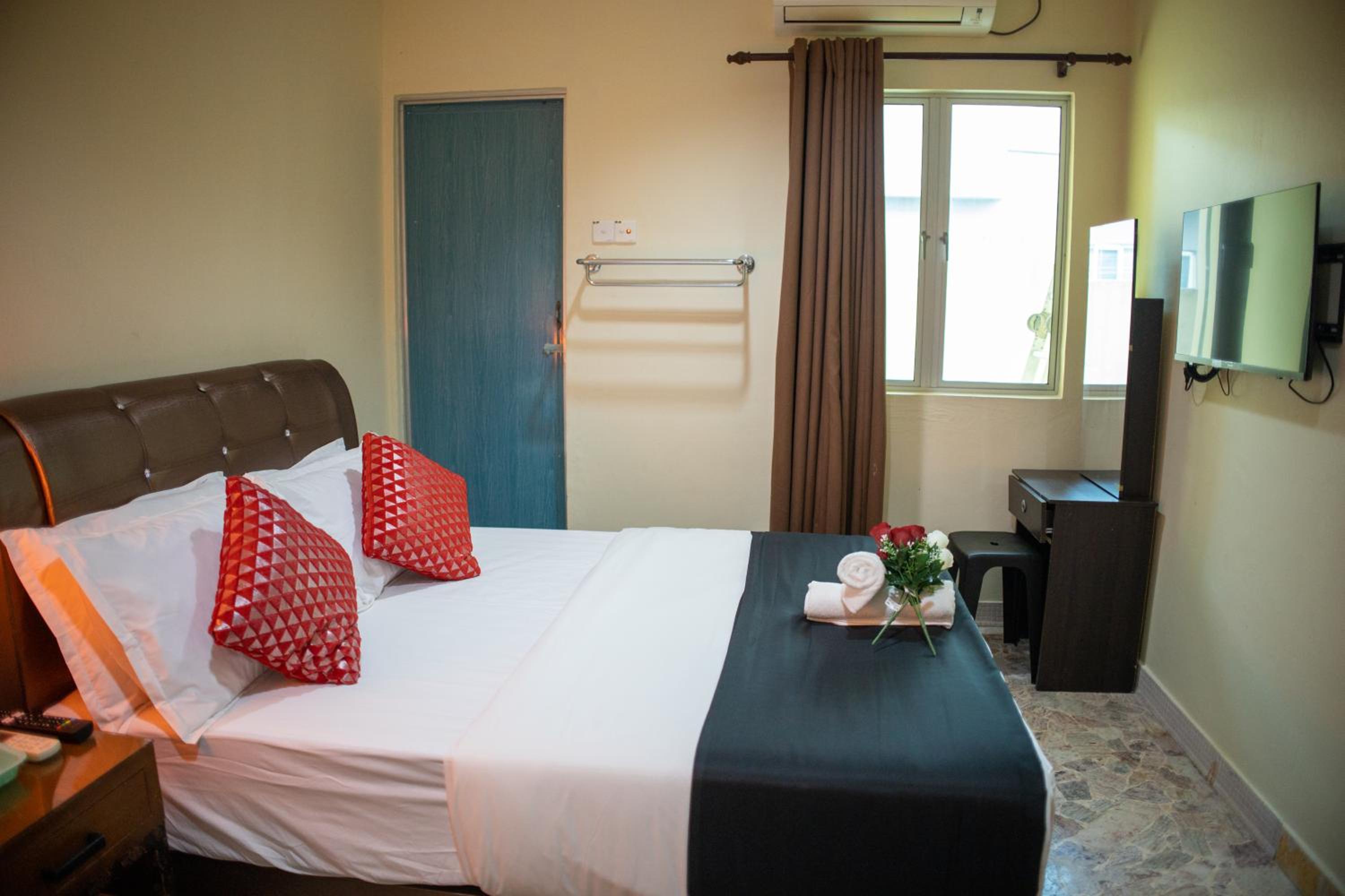 Deluxe Triple Room - Photo 6