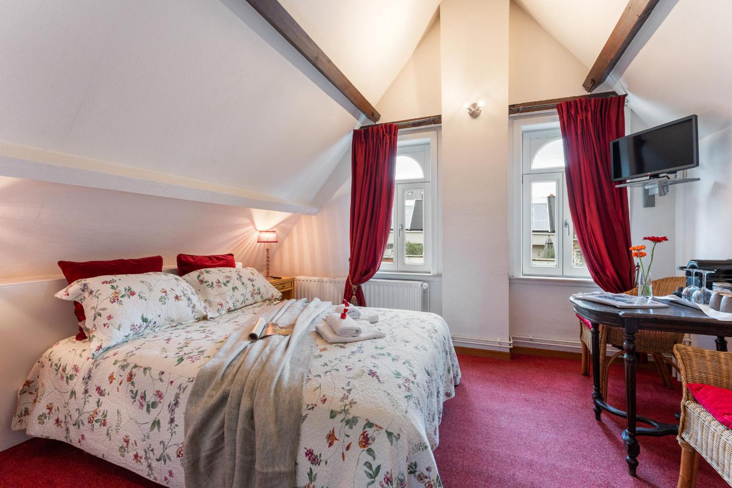 Superior Queen Room