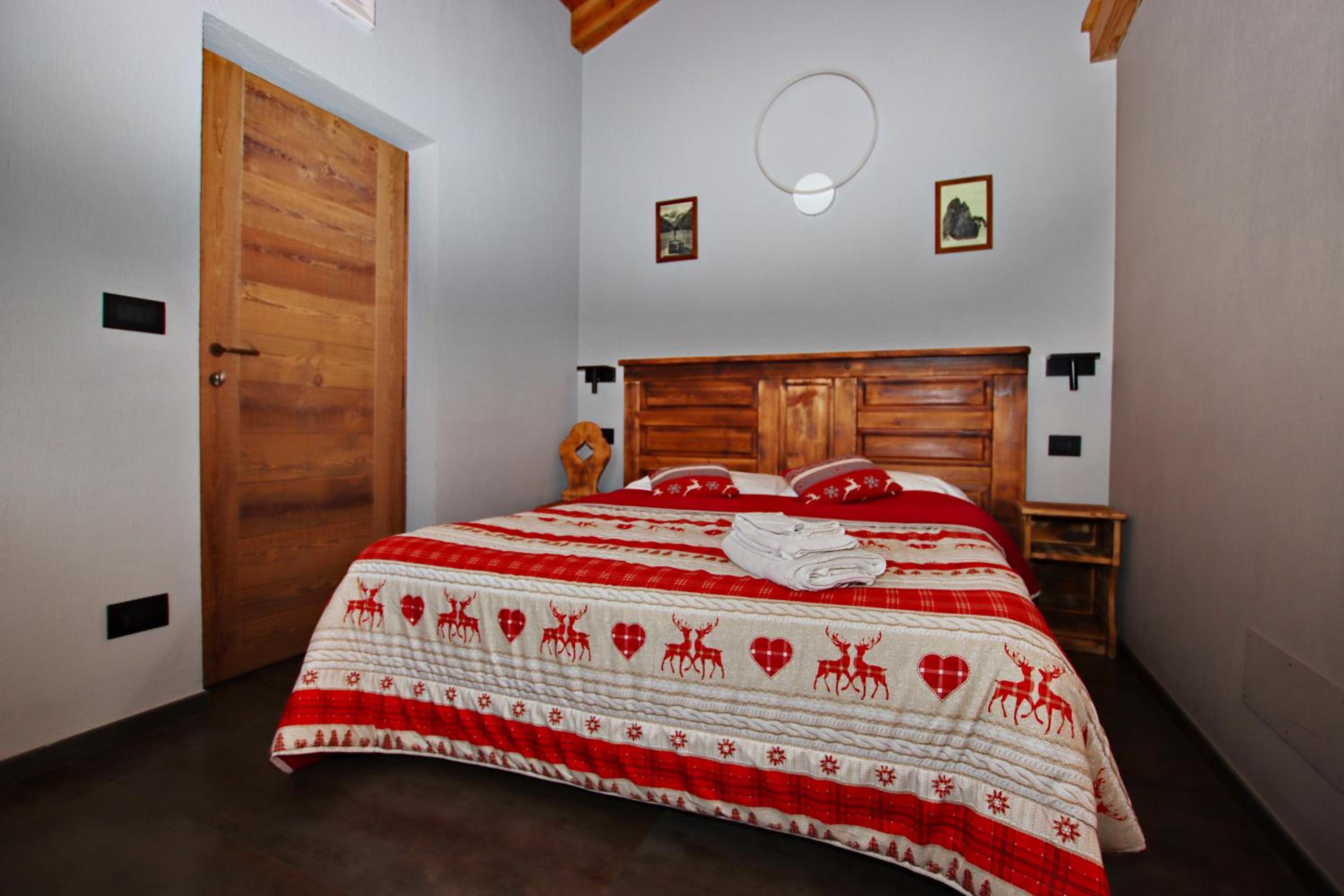 Double Room - Photo 6