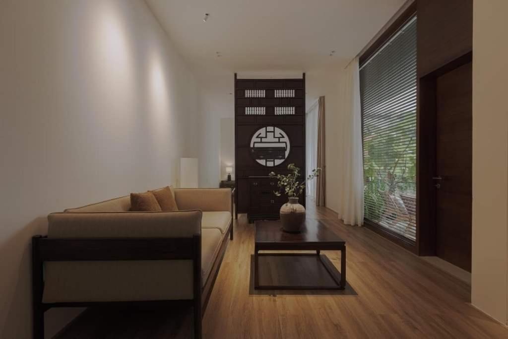 Double Room - Photo 5