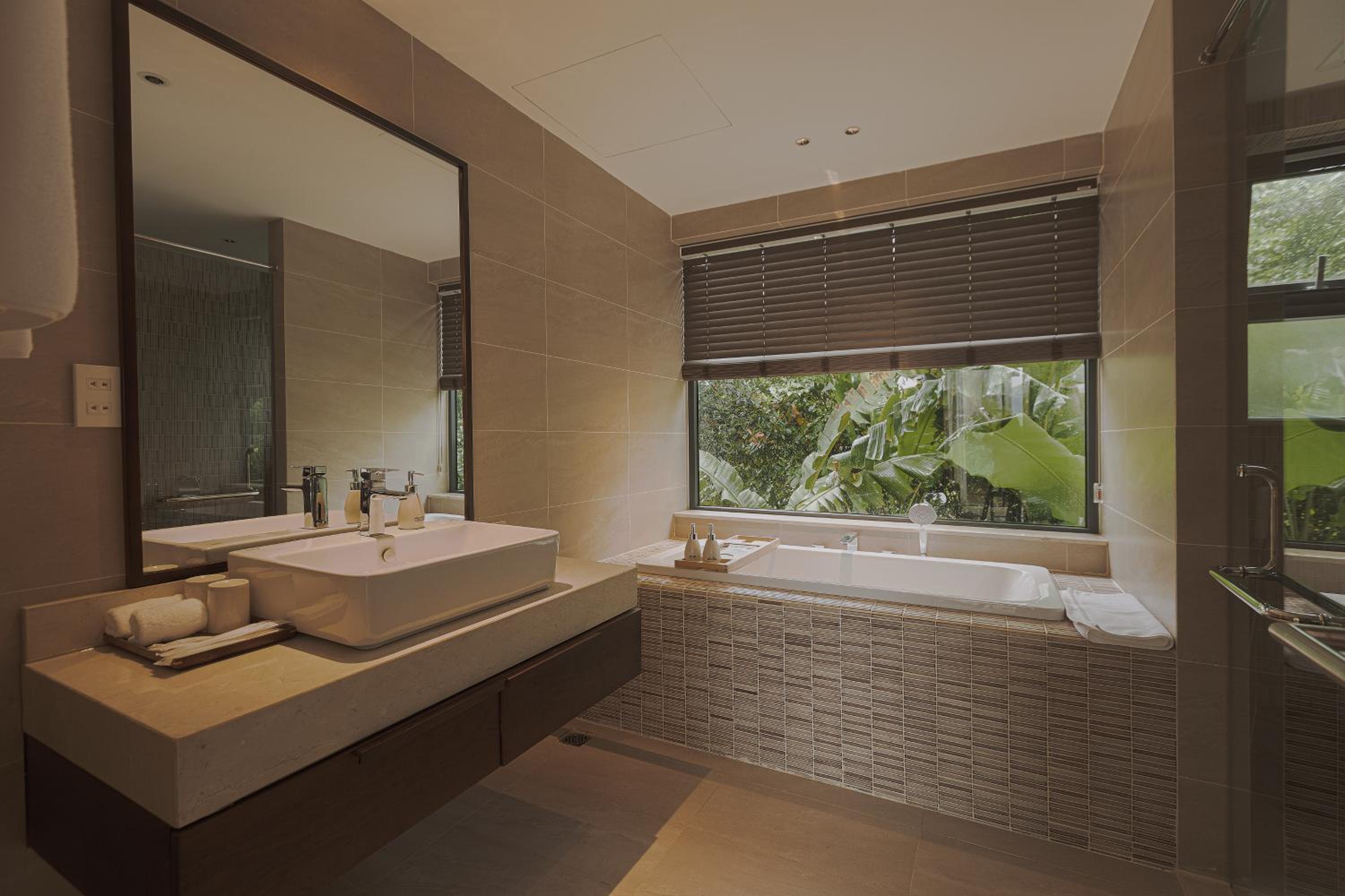 Double Room - Photo 11