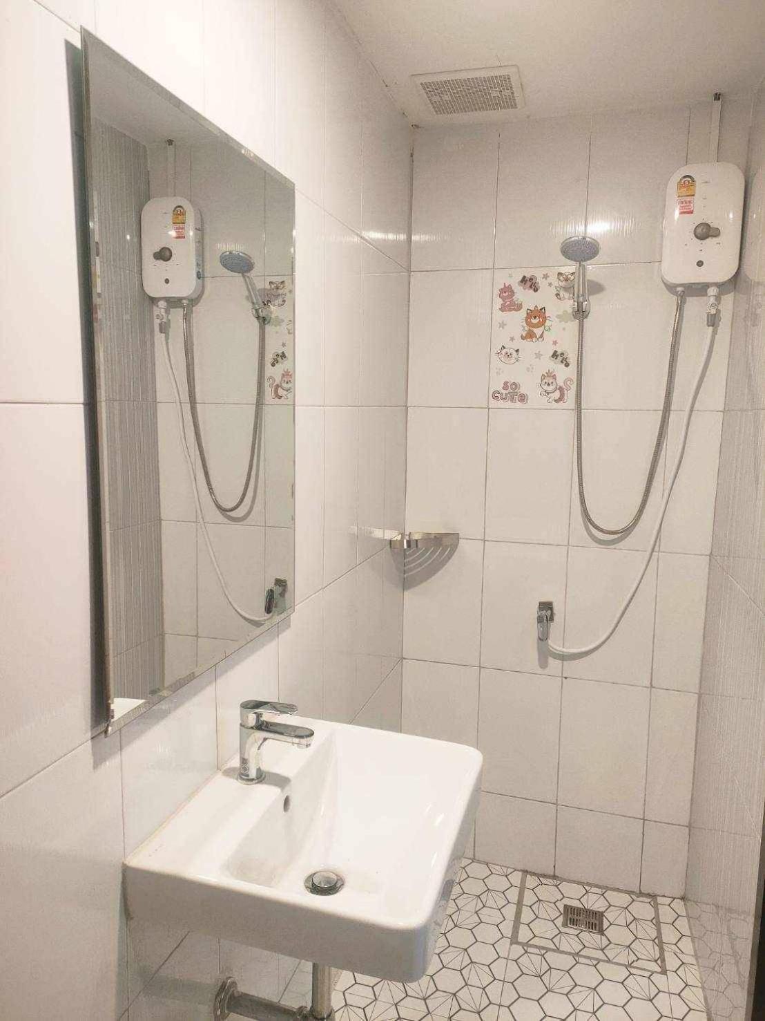 Two-Bedroom Villa - Photo 2