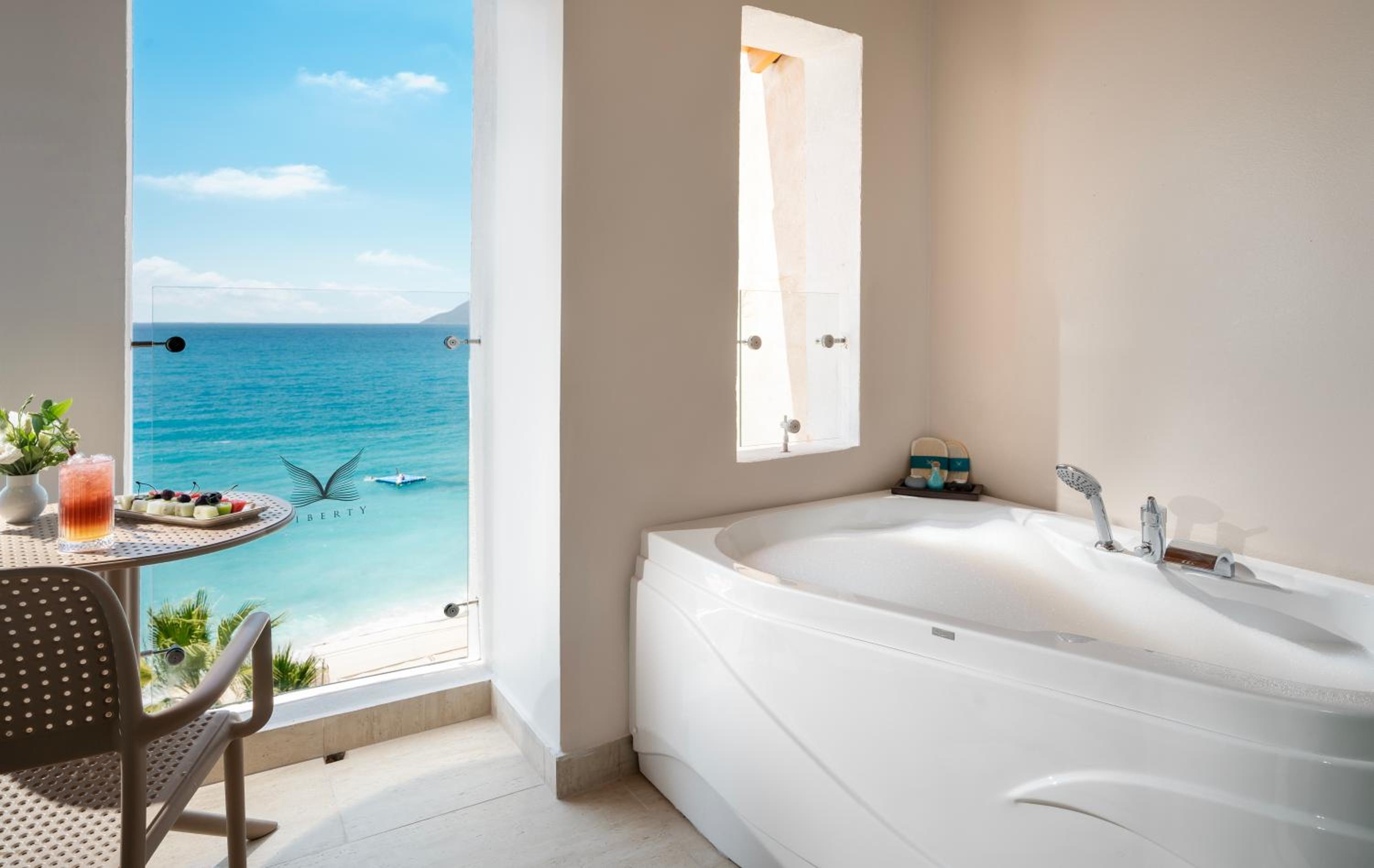 Deluxe Standart Sea View with Jacuzzi