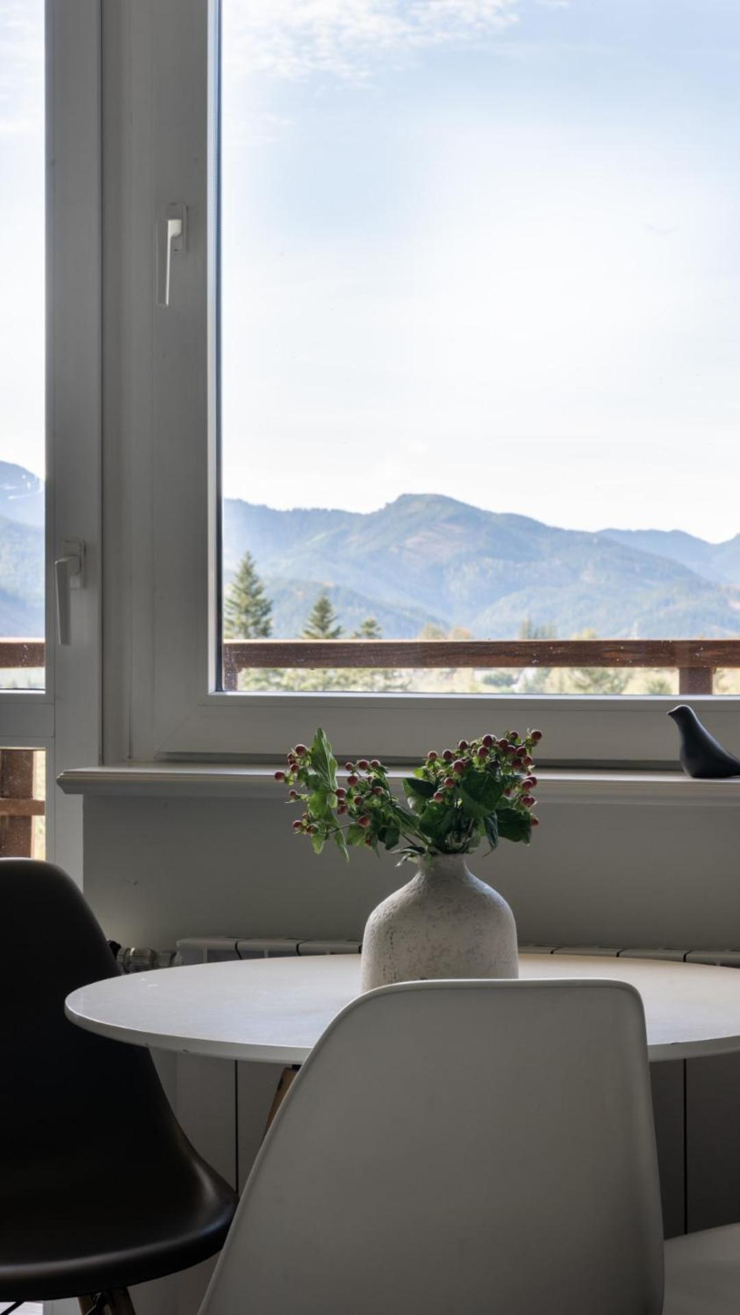 Studio with Balcony photo 3