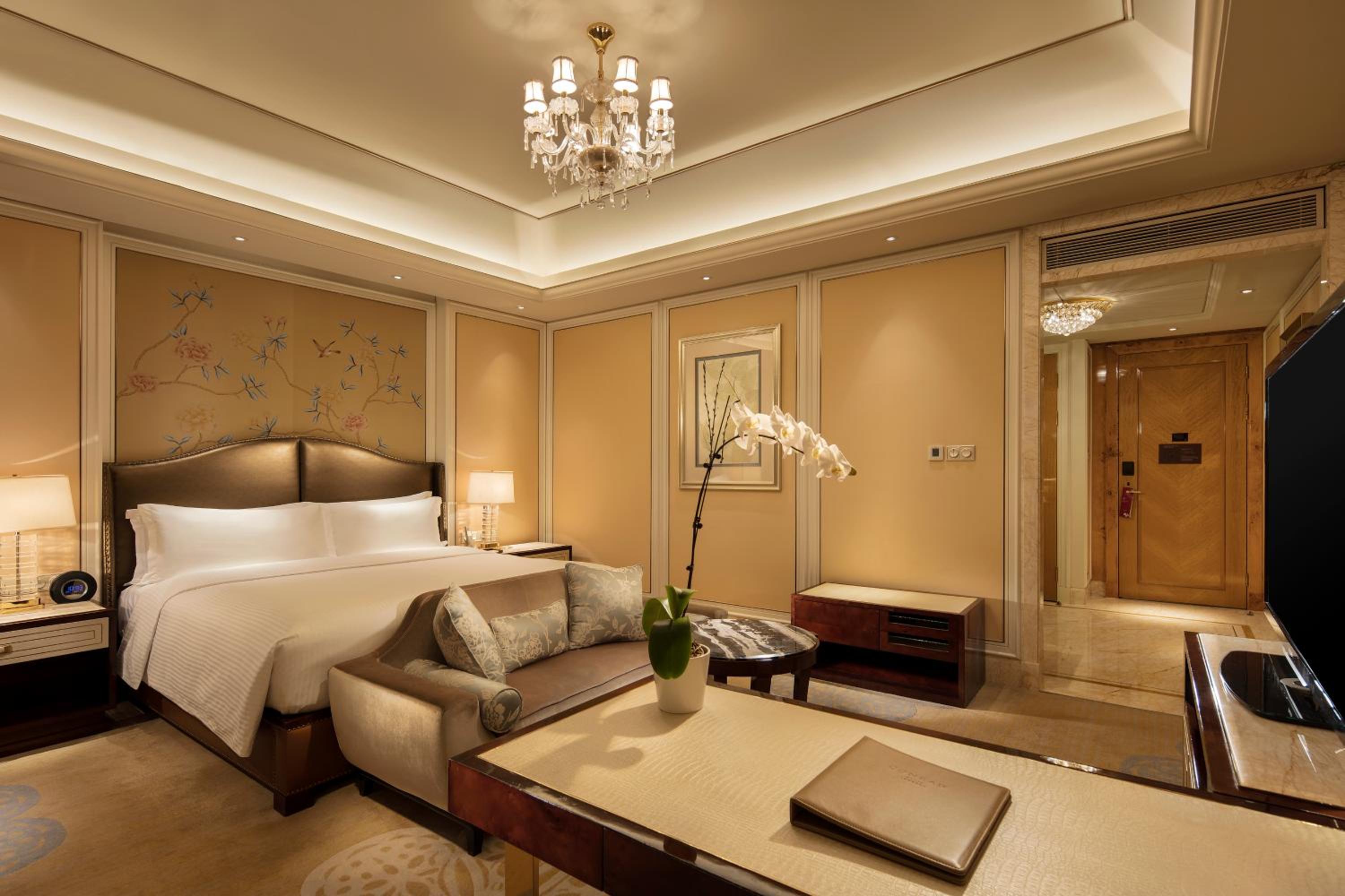 Deluxe King Room - Disability Access