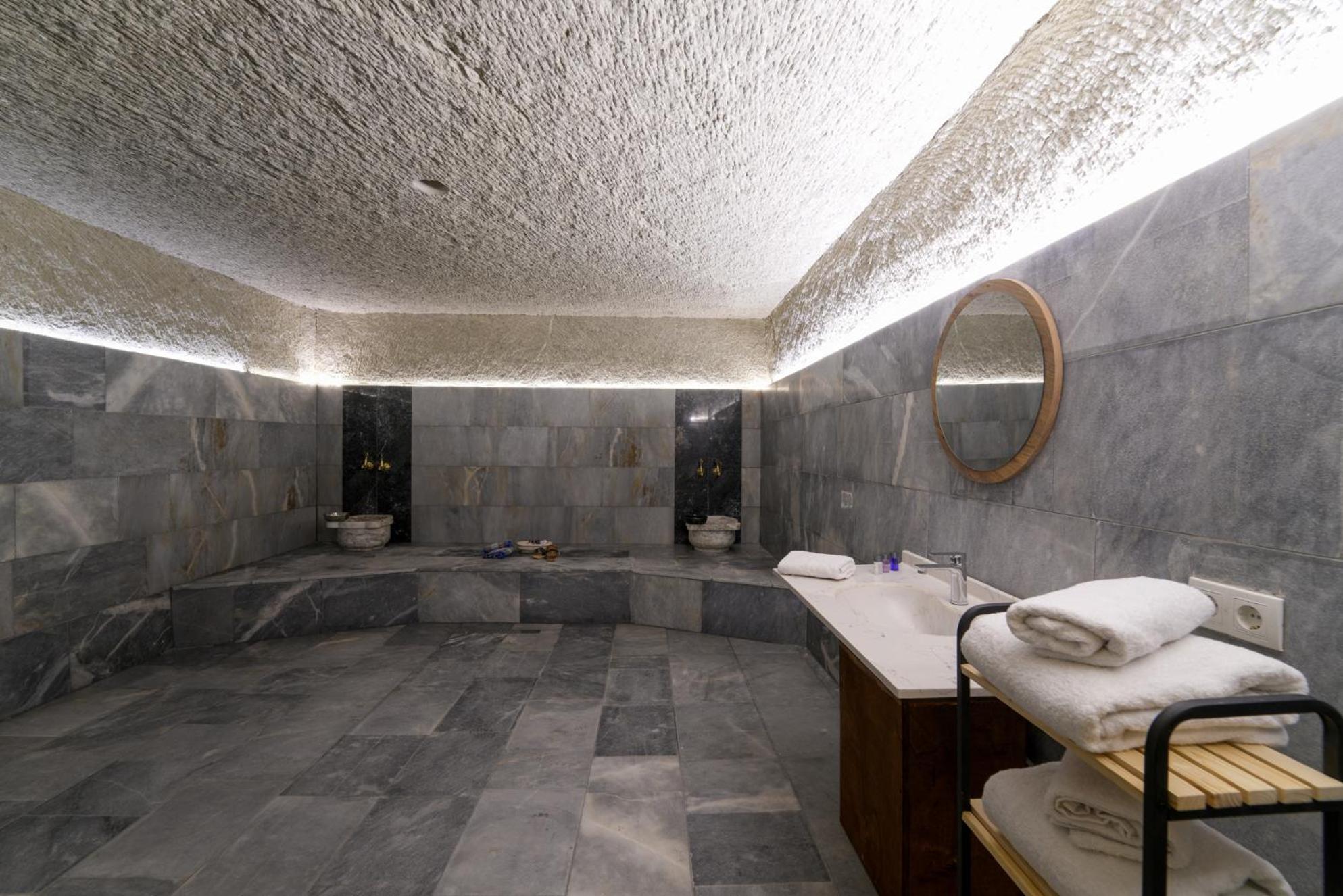 Family Suite - Photo 10