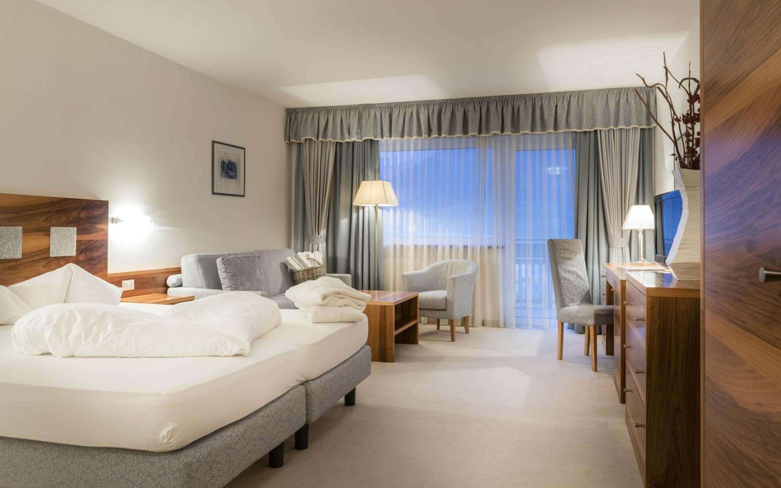 Deluxe Double or Twin Room