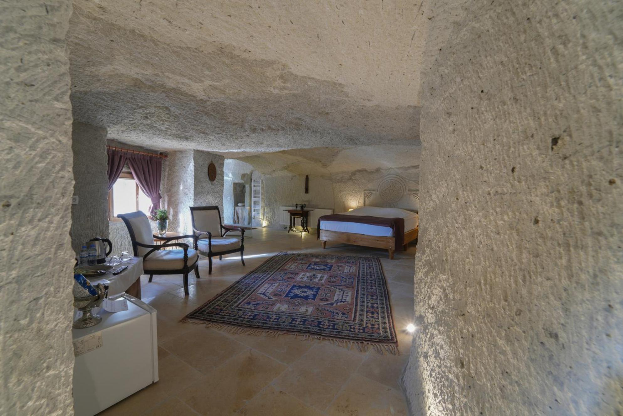 Deluxe Room - Photo 1