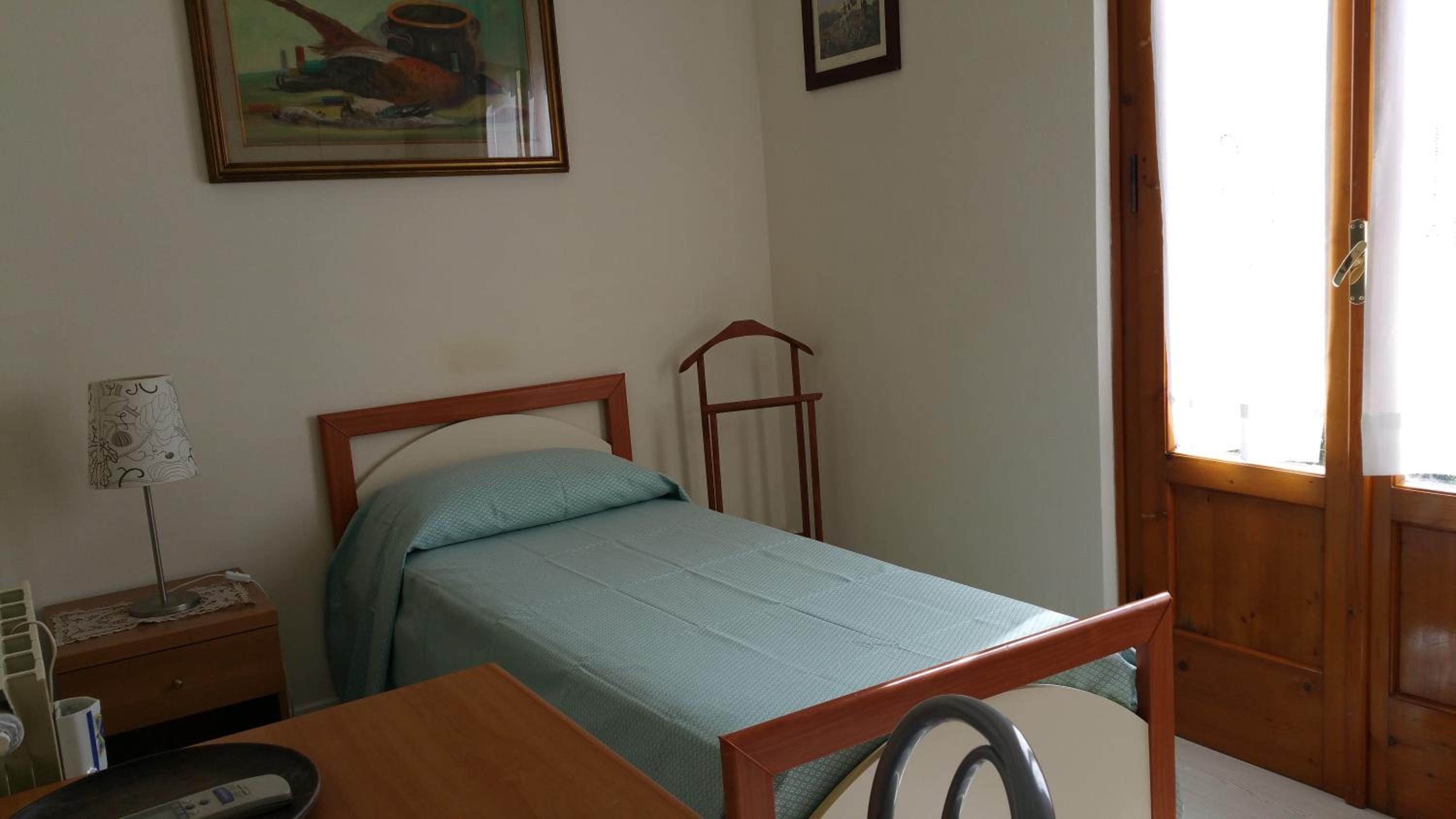 Deluxe Single Room with Balcony photo 2