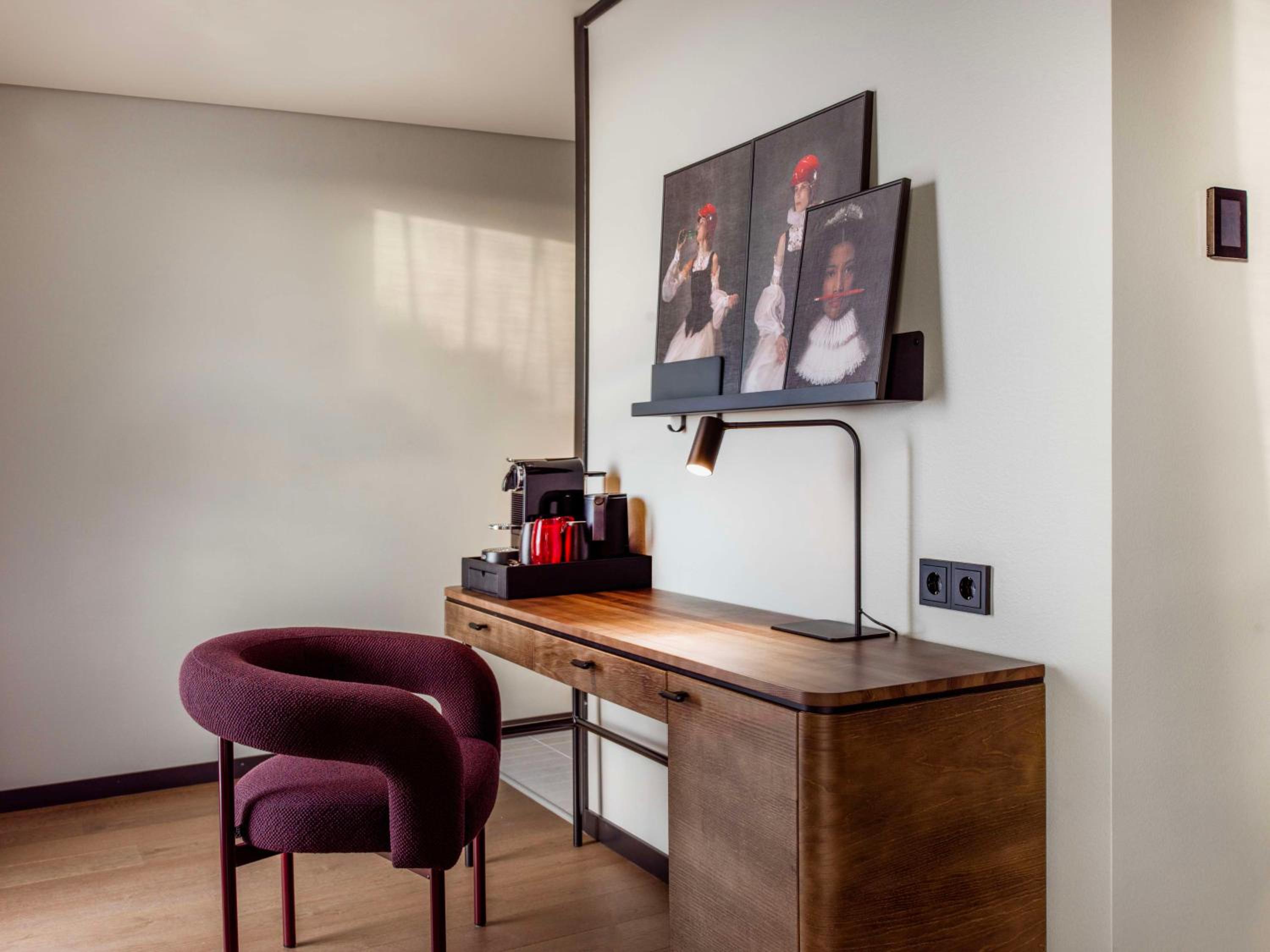 Premium Room - Photo 7