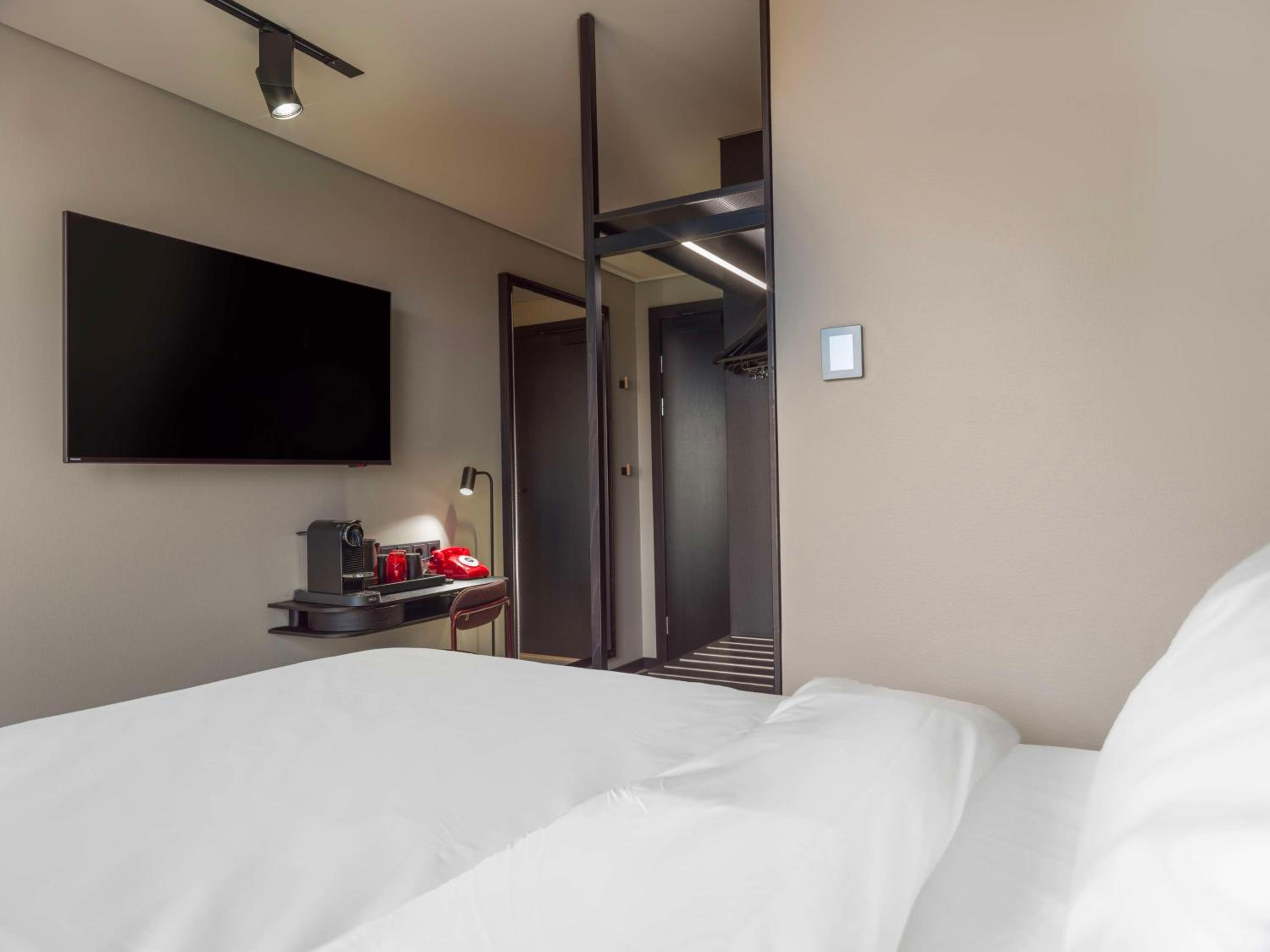Single Room photo 2