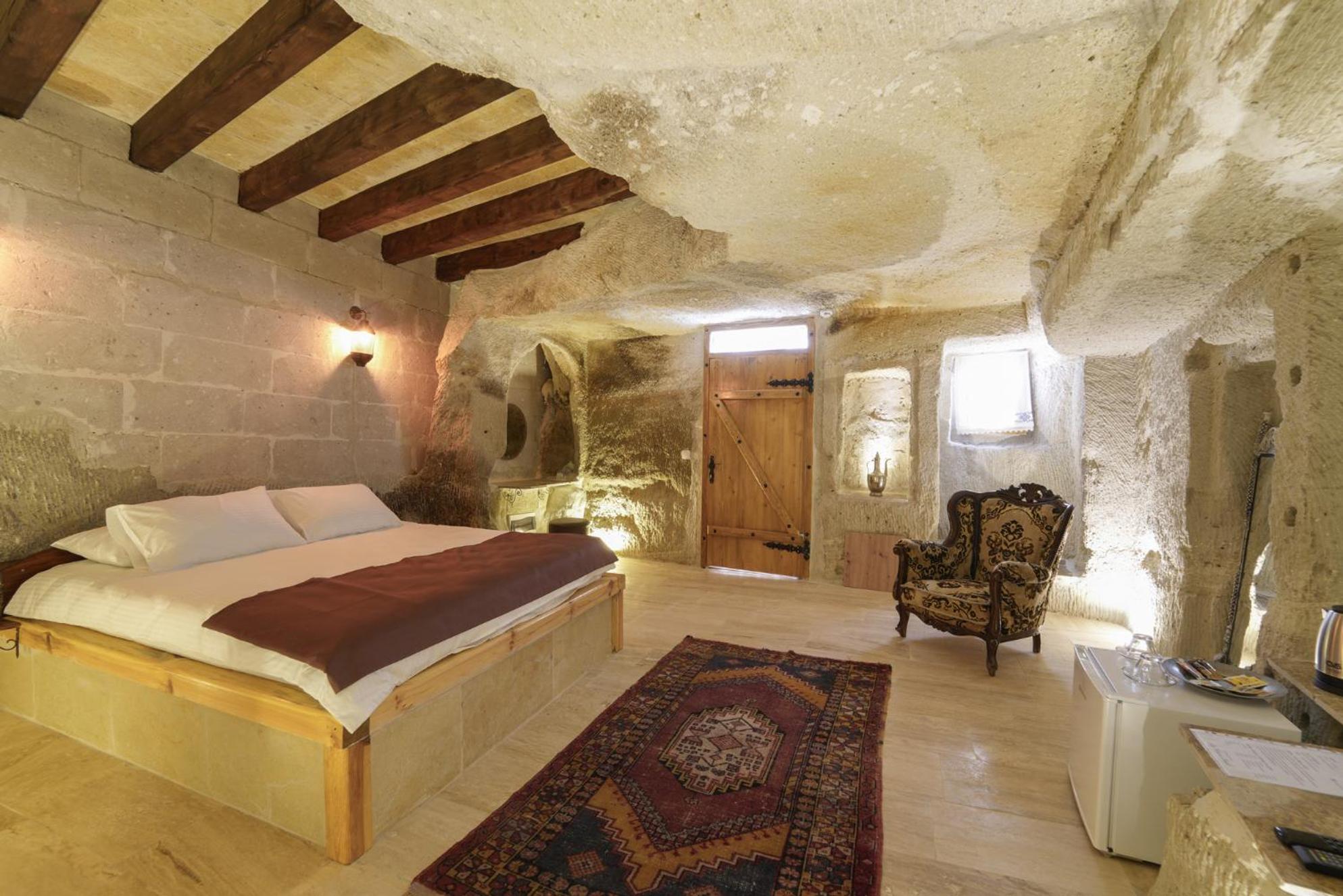 Standard Double Room - Photo 2