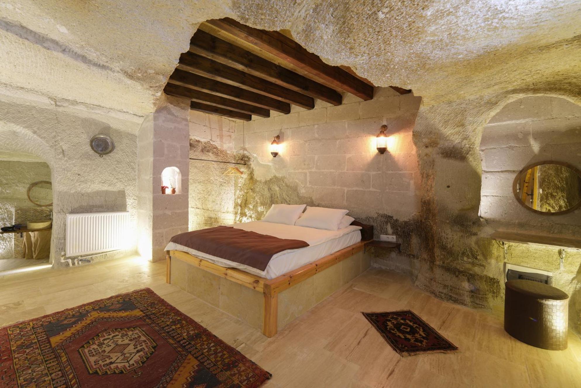Standard Double Room - Photo 3