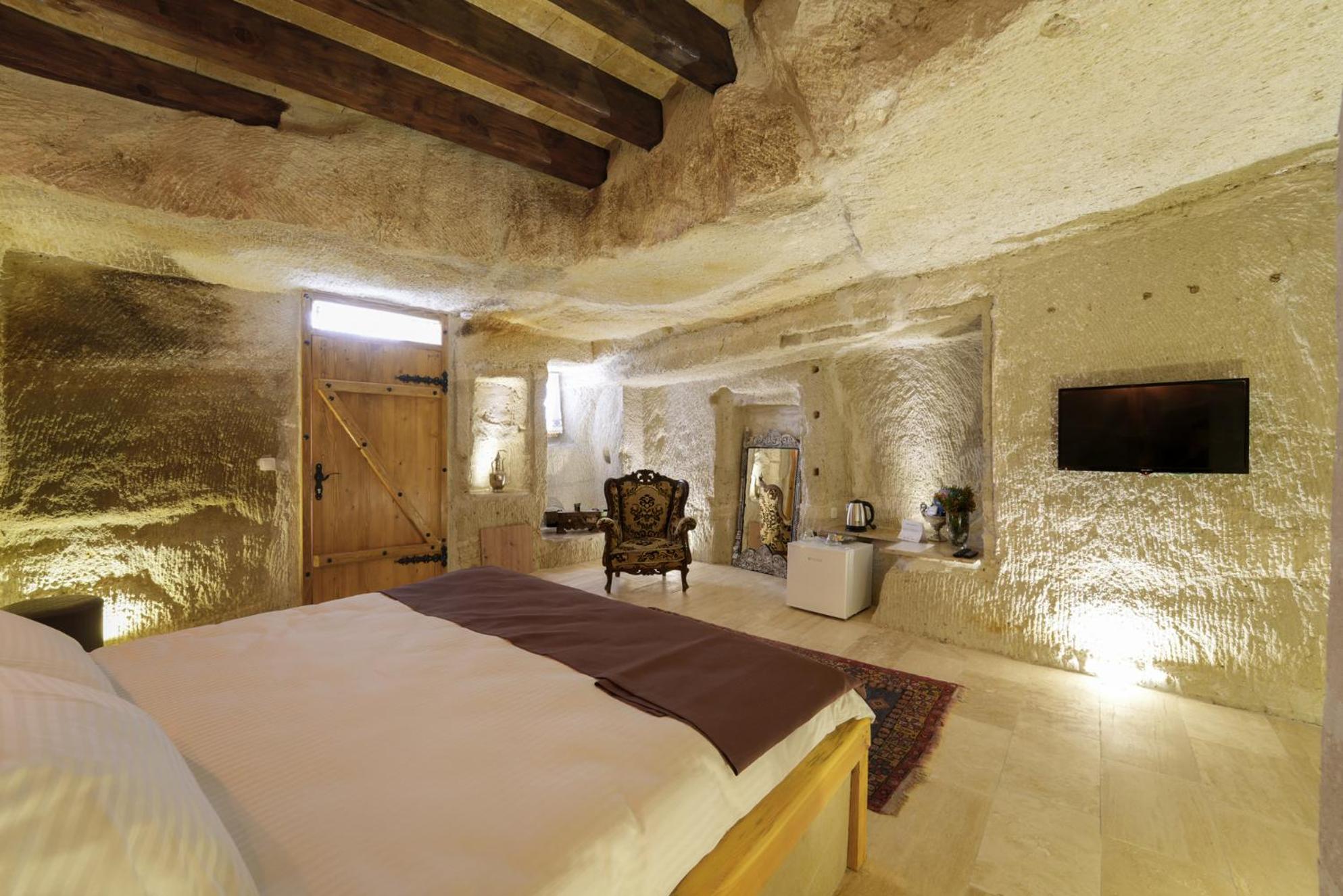 Standard Double Room - Photo 4