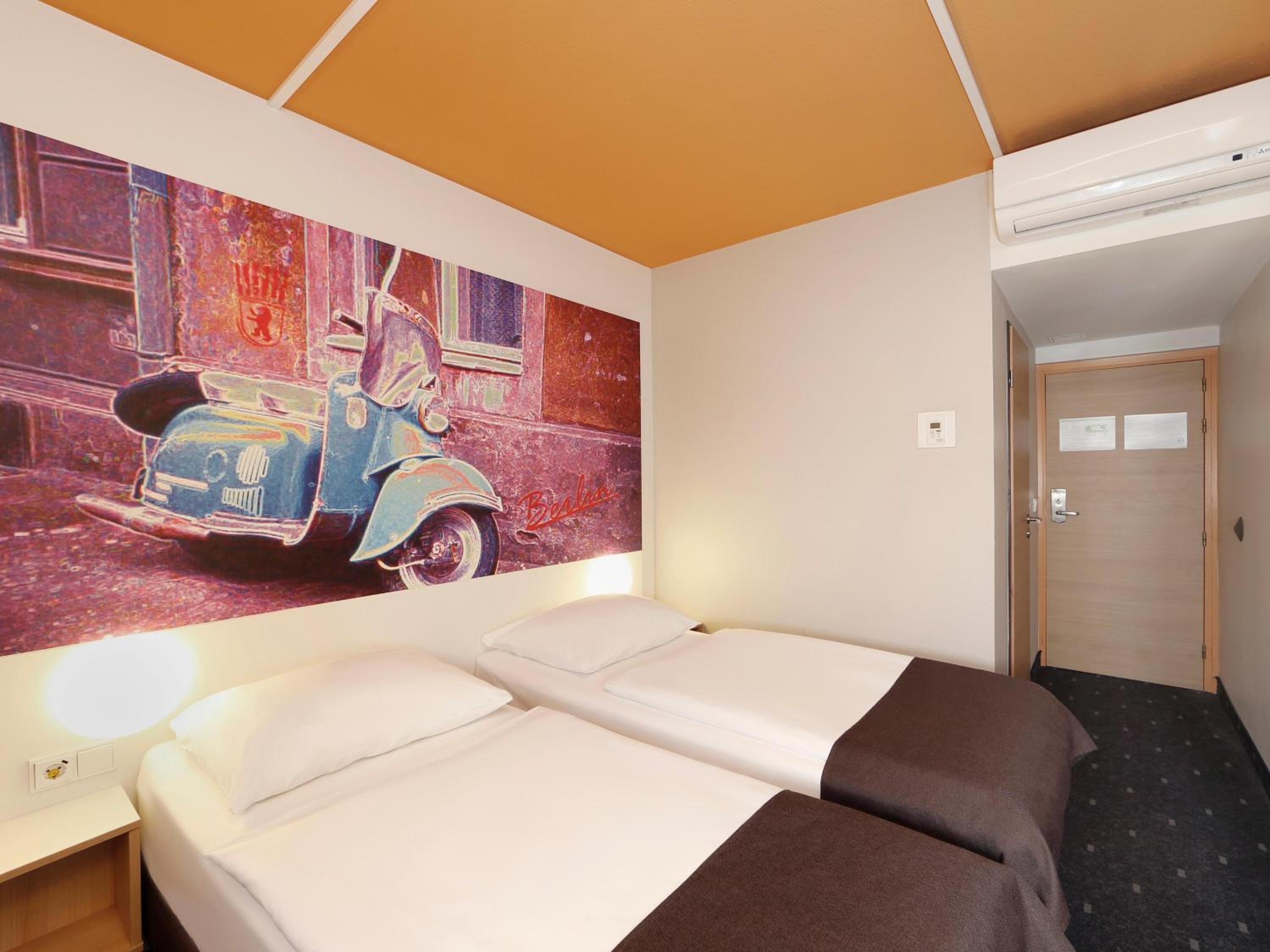 Twin Room - Photo 5