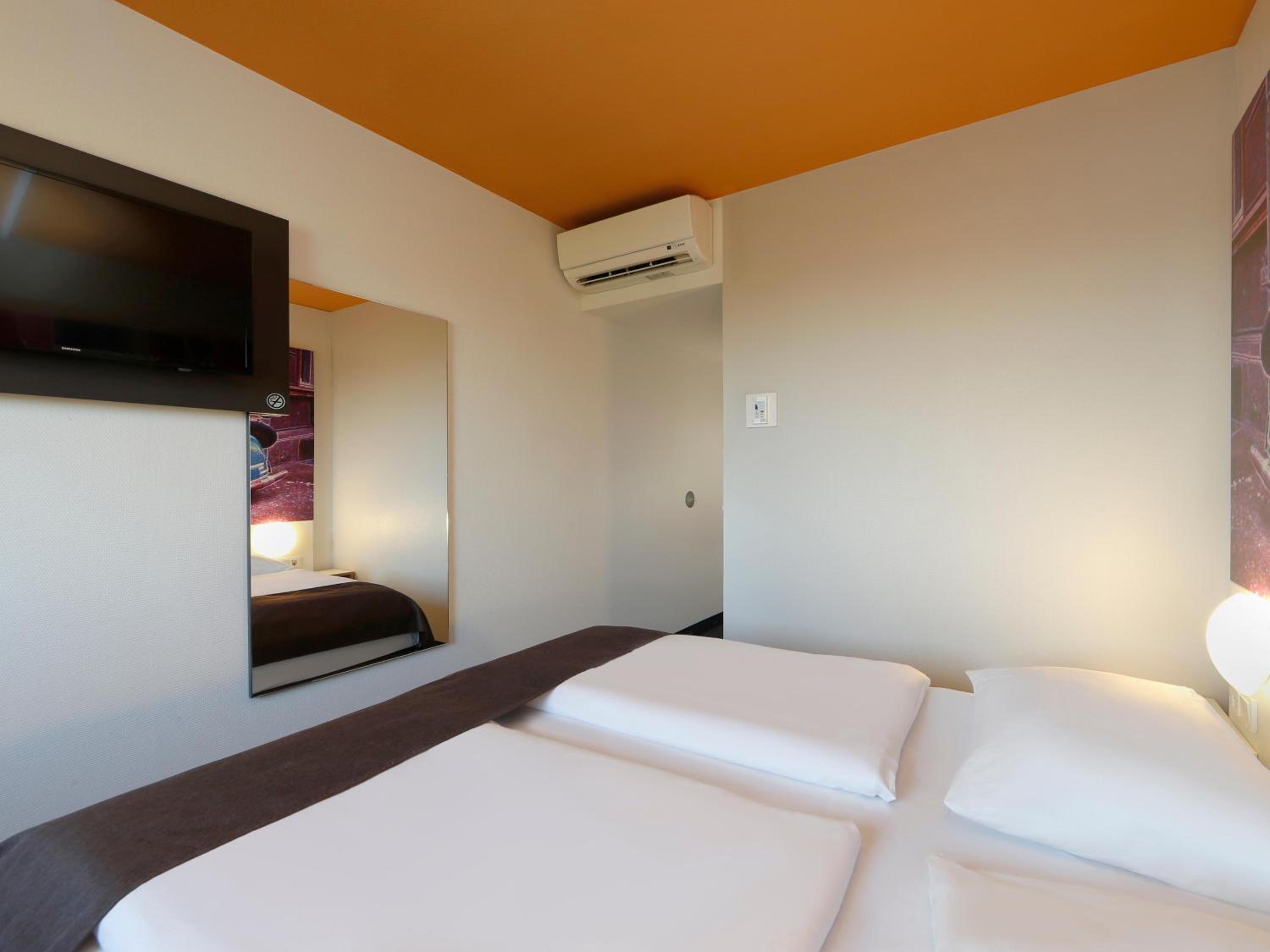 Double Room - Photo 4