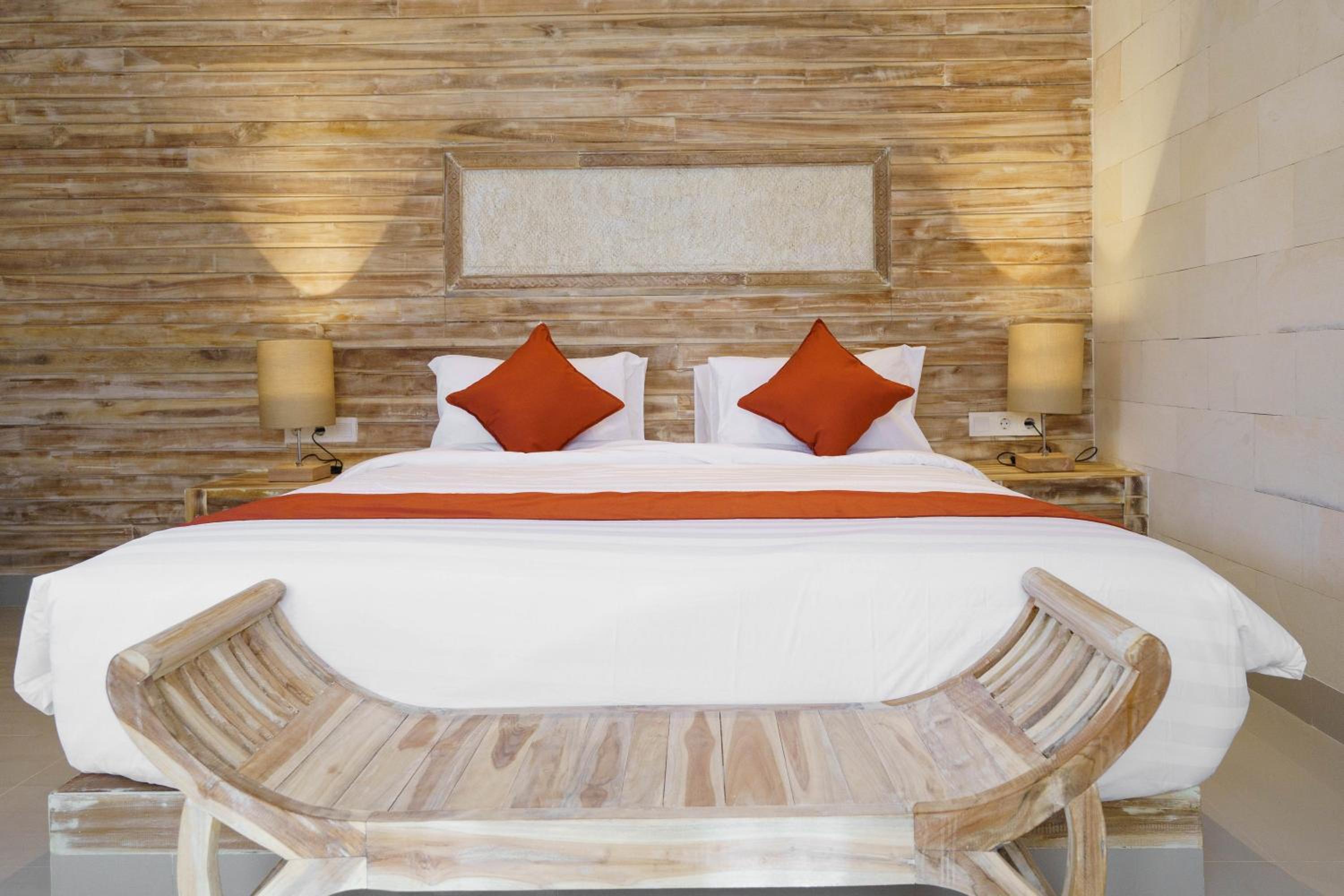 Double Room - Photo 13