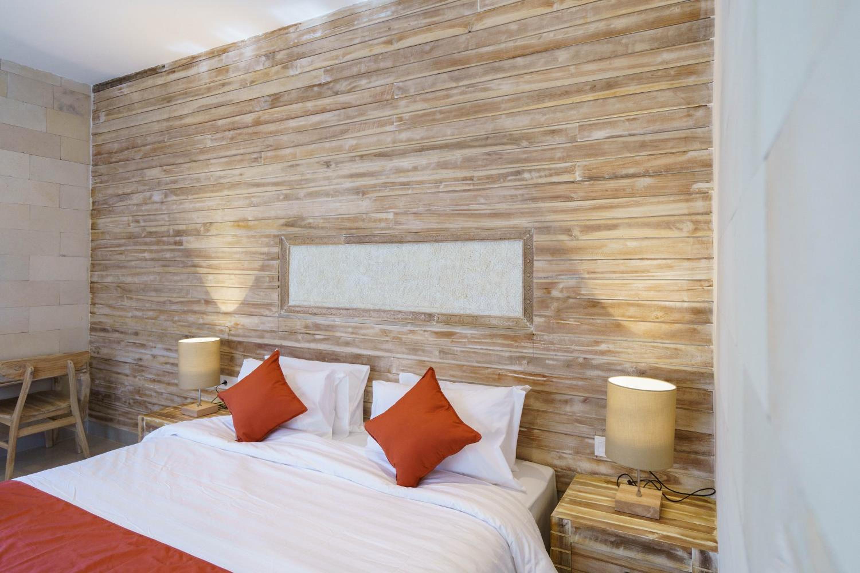 Double Room - Photo 11
