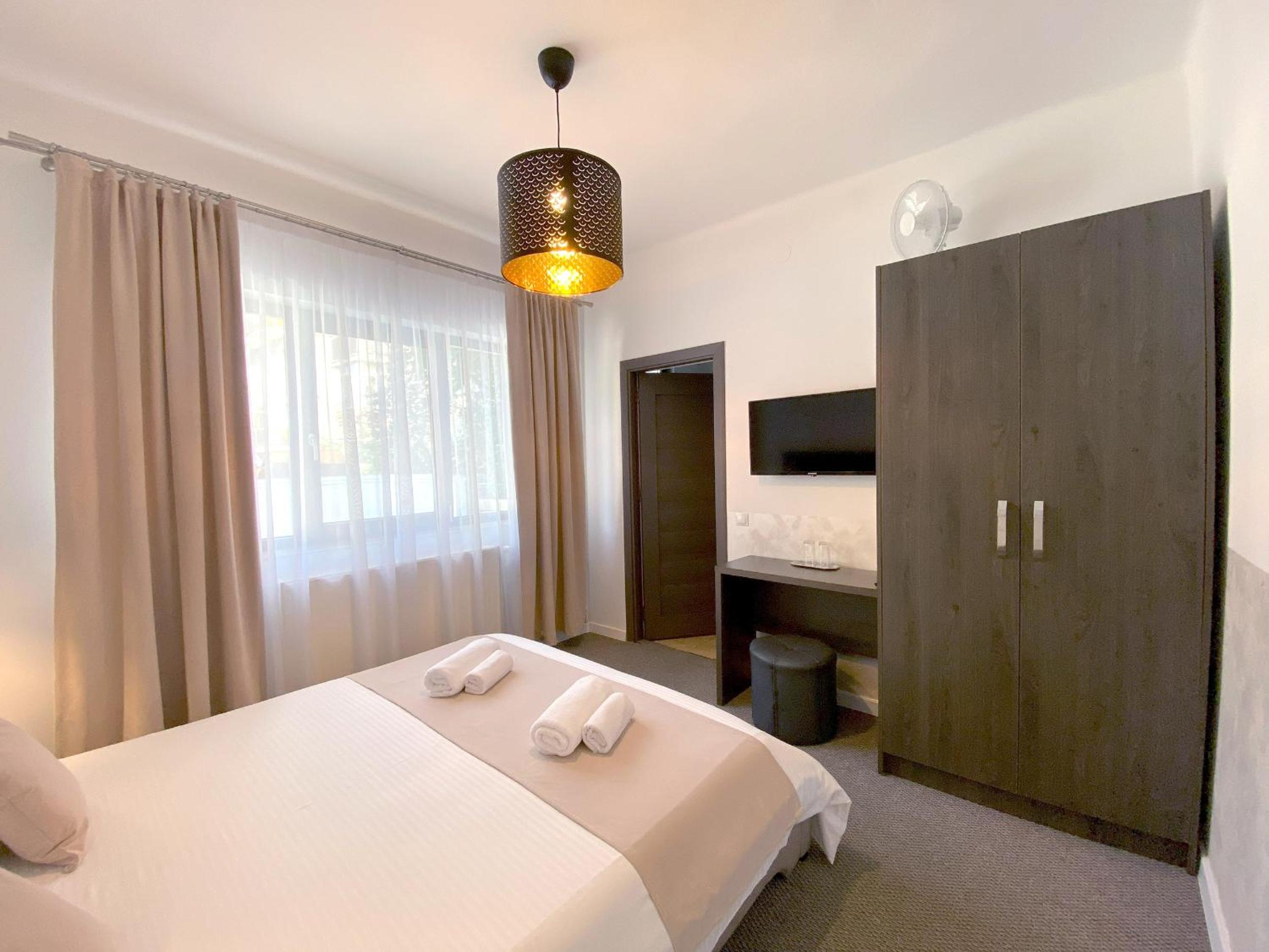 Double or Twin Room photo 2