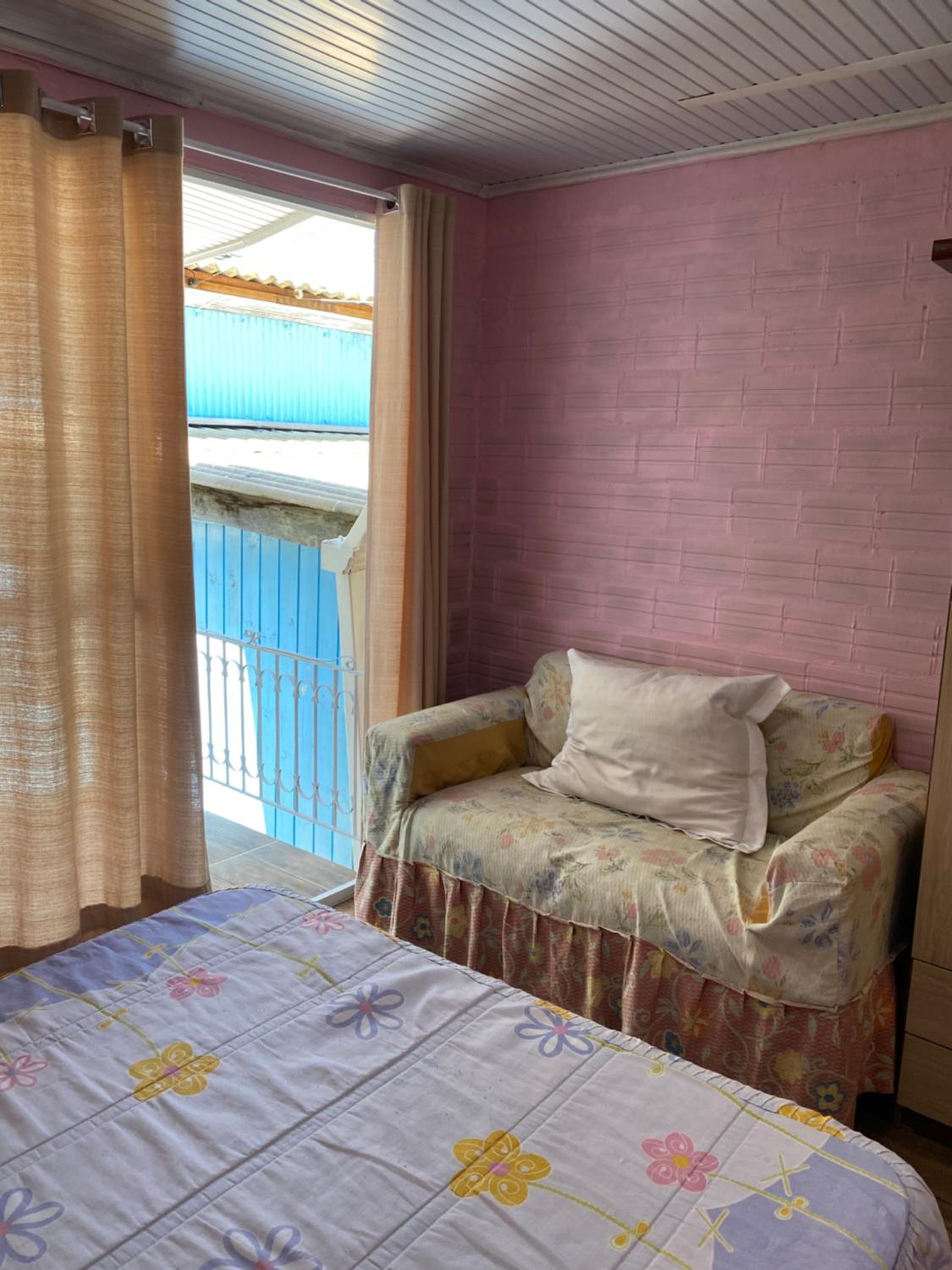 One-Bedroom House photo 1