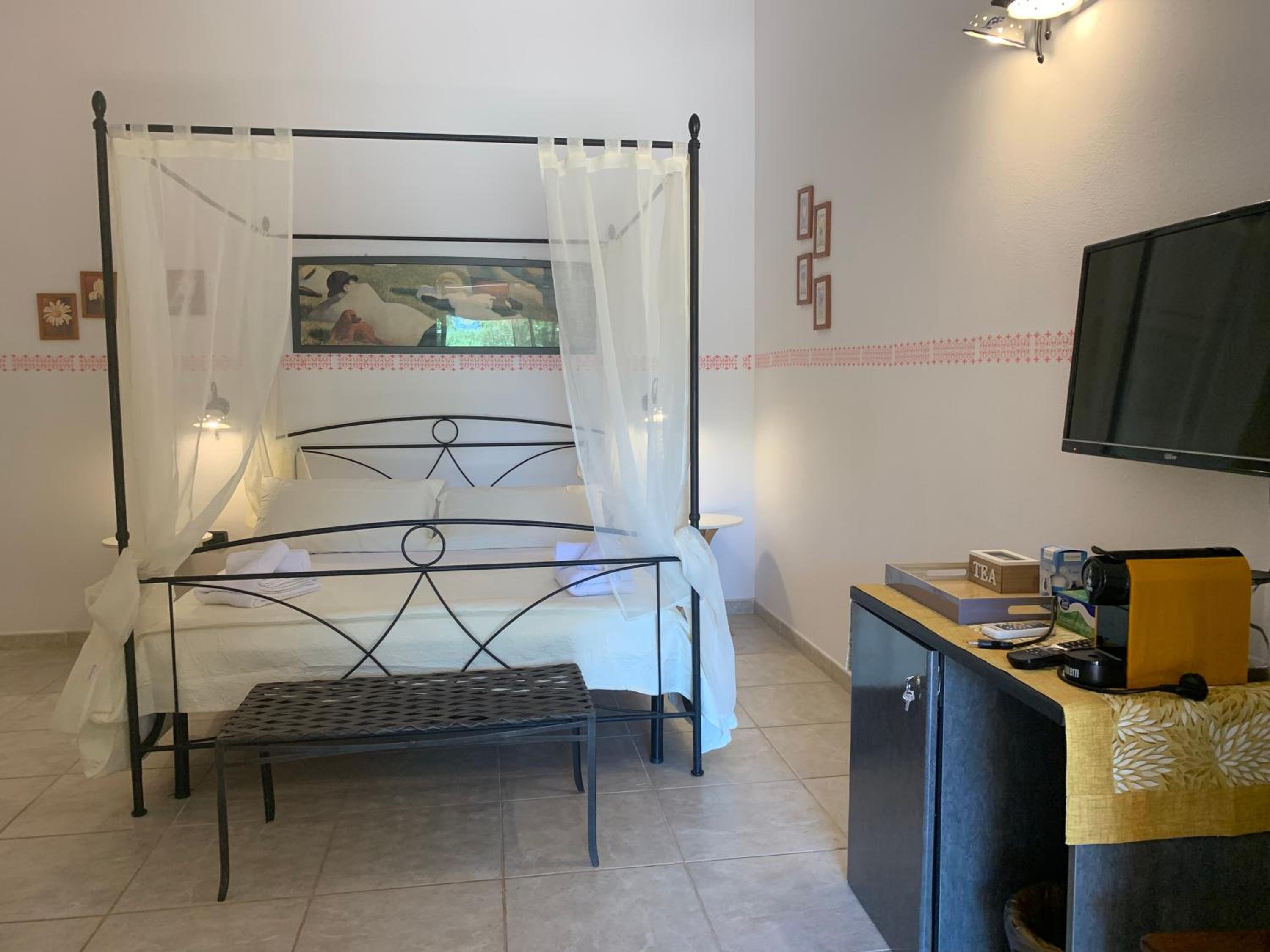 Triple Room With Private Bathroom photo 1